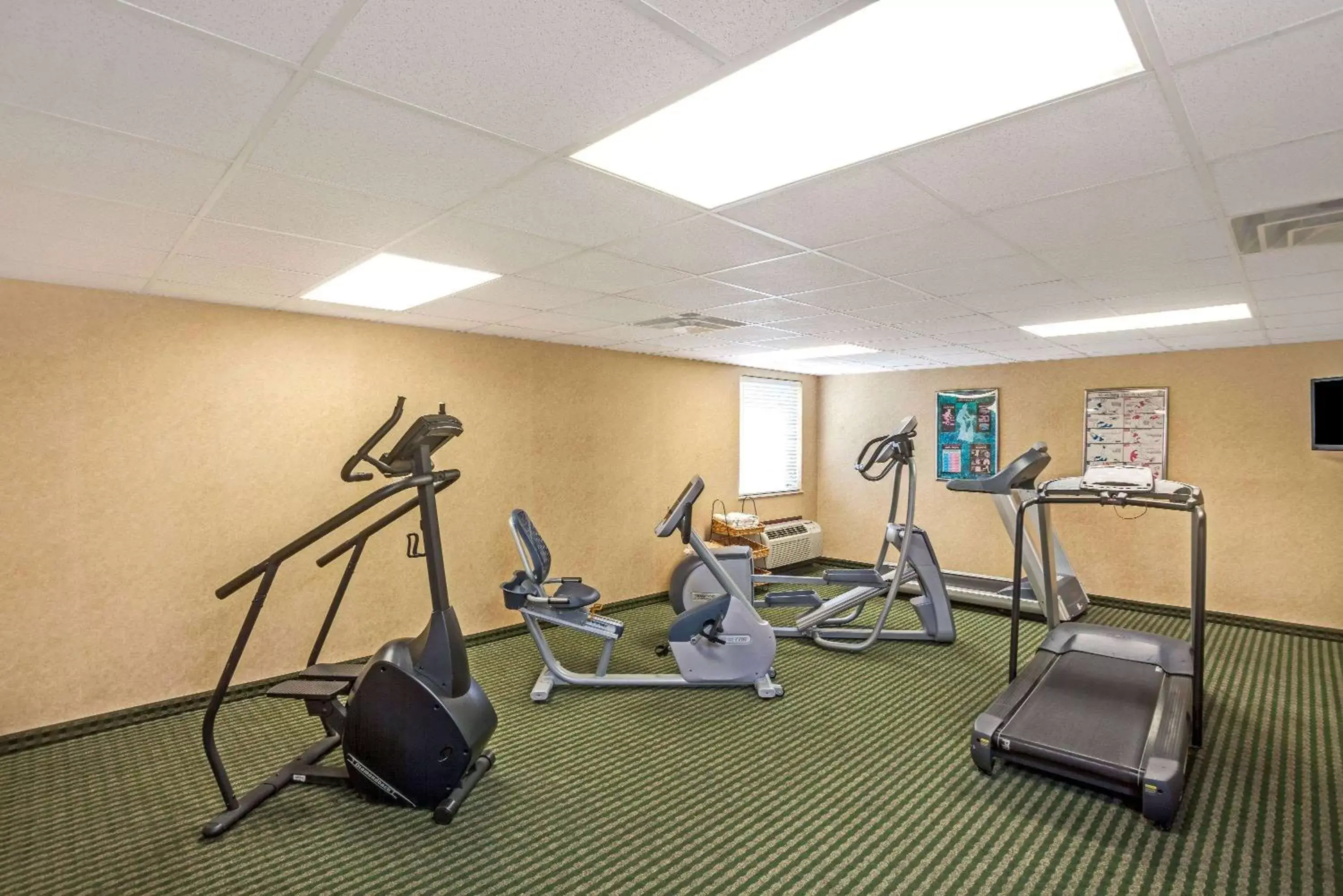 Activities, Fitness Center/Facilities in Baymont by Wyndham Louisville Airport South