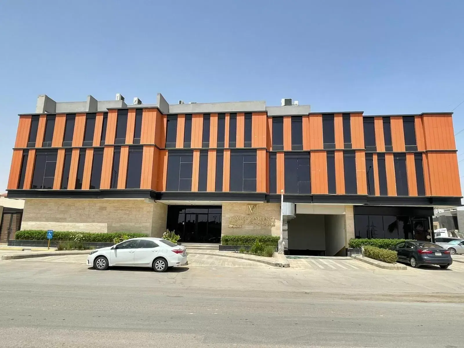 Property building in Voyage Residence فوياج ريسيدنس للشقق المخدومة Property building in Voyage Residence فوياج ريسيدنس للشقق المخدومة