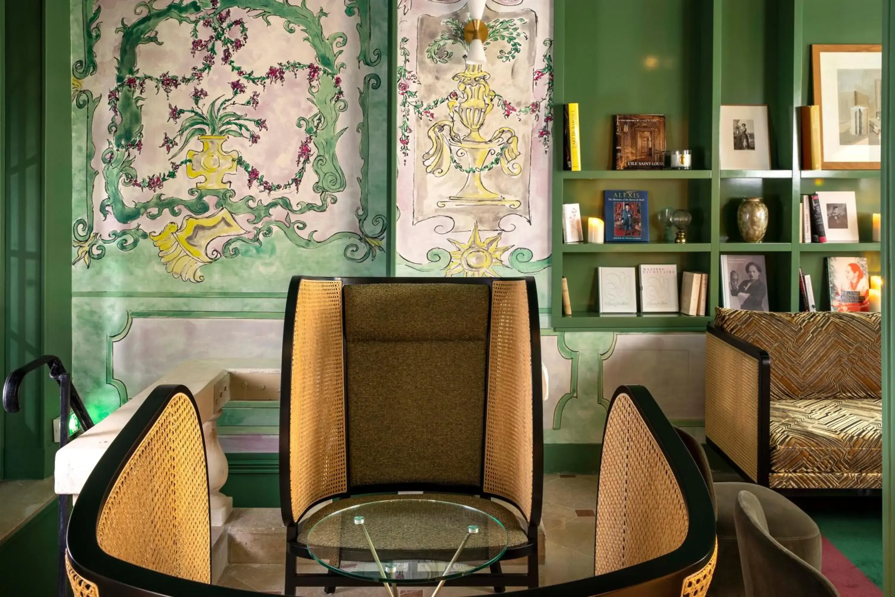 Living room in Hotel des Deux-Iles - Notre-Dame Living room in Hotel des Deux-Iles - Notre-Dame