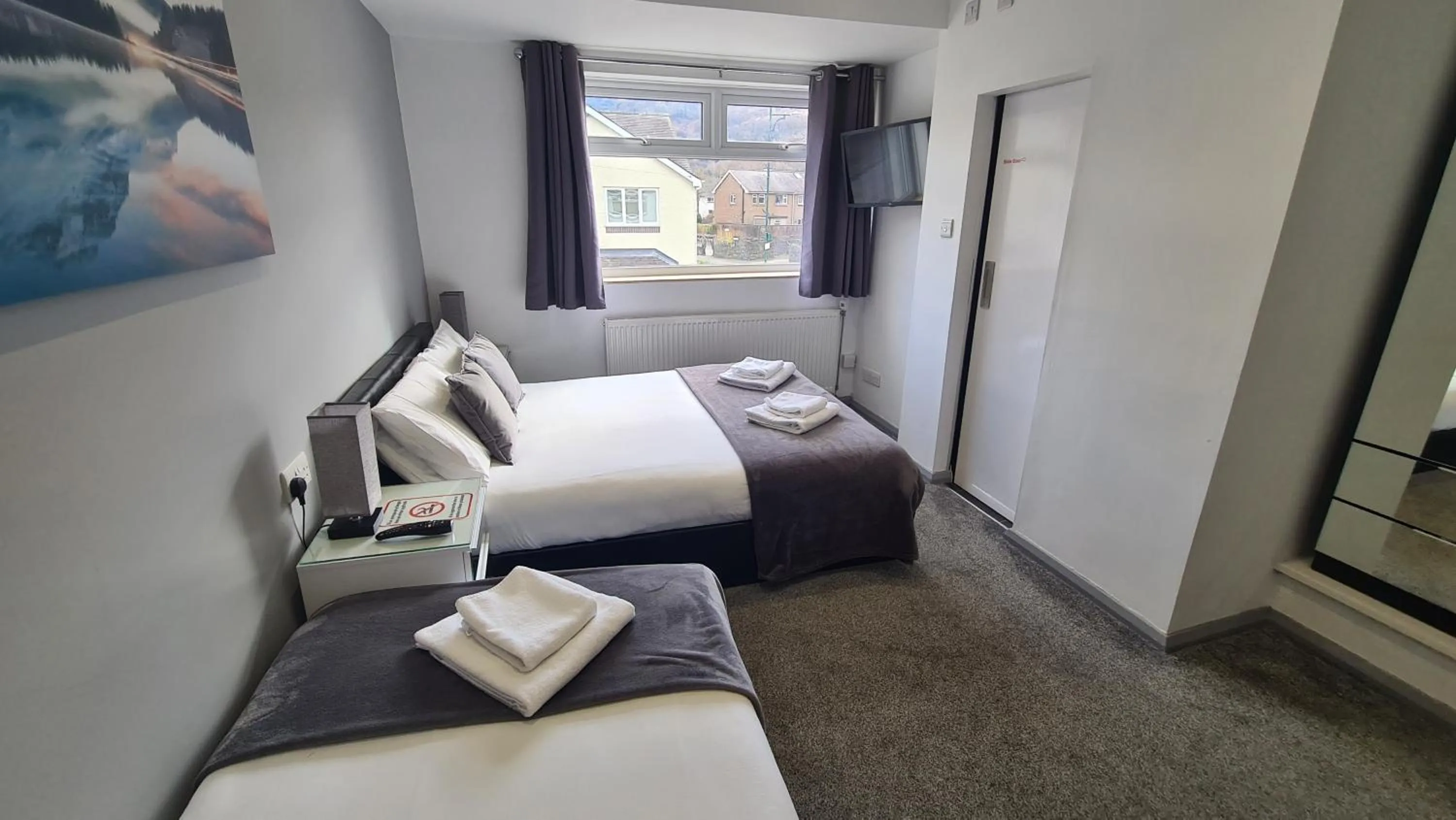 Bed in Y Gwynedd Inn