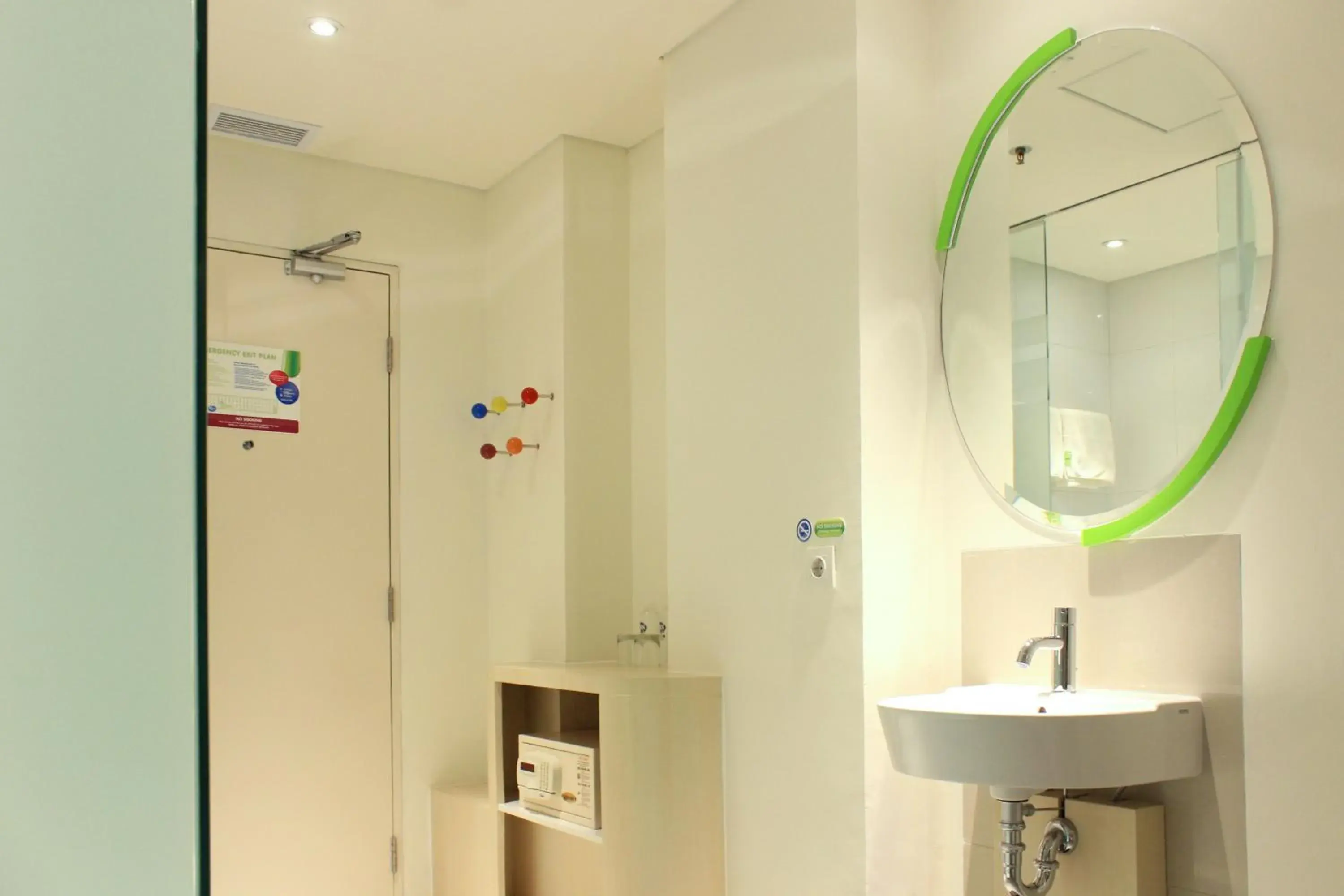 POP! Double or Twin Room in POP! Hotel Festival Citylink - Bandung POP! Double or Twin Room in POP! Hotel Festival Citylink - Bandung