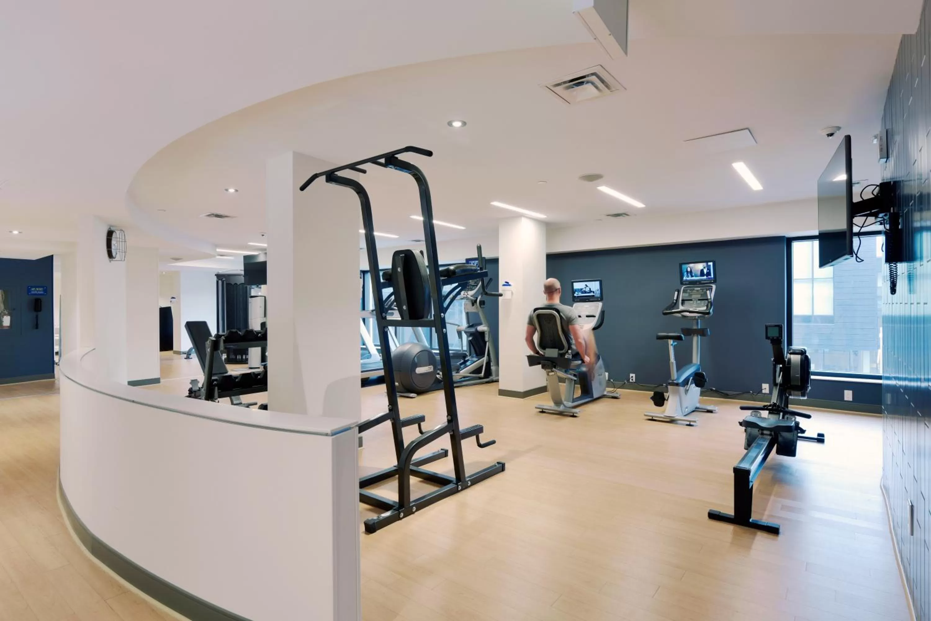 Fitness centre/facilities in DoubleTree by Hilton Ottawa Downtown