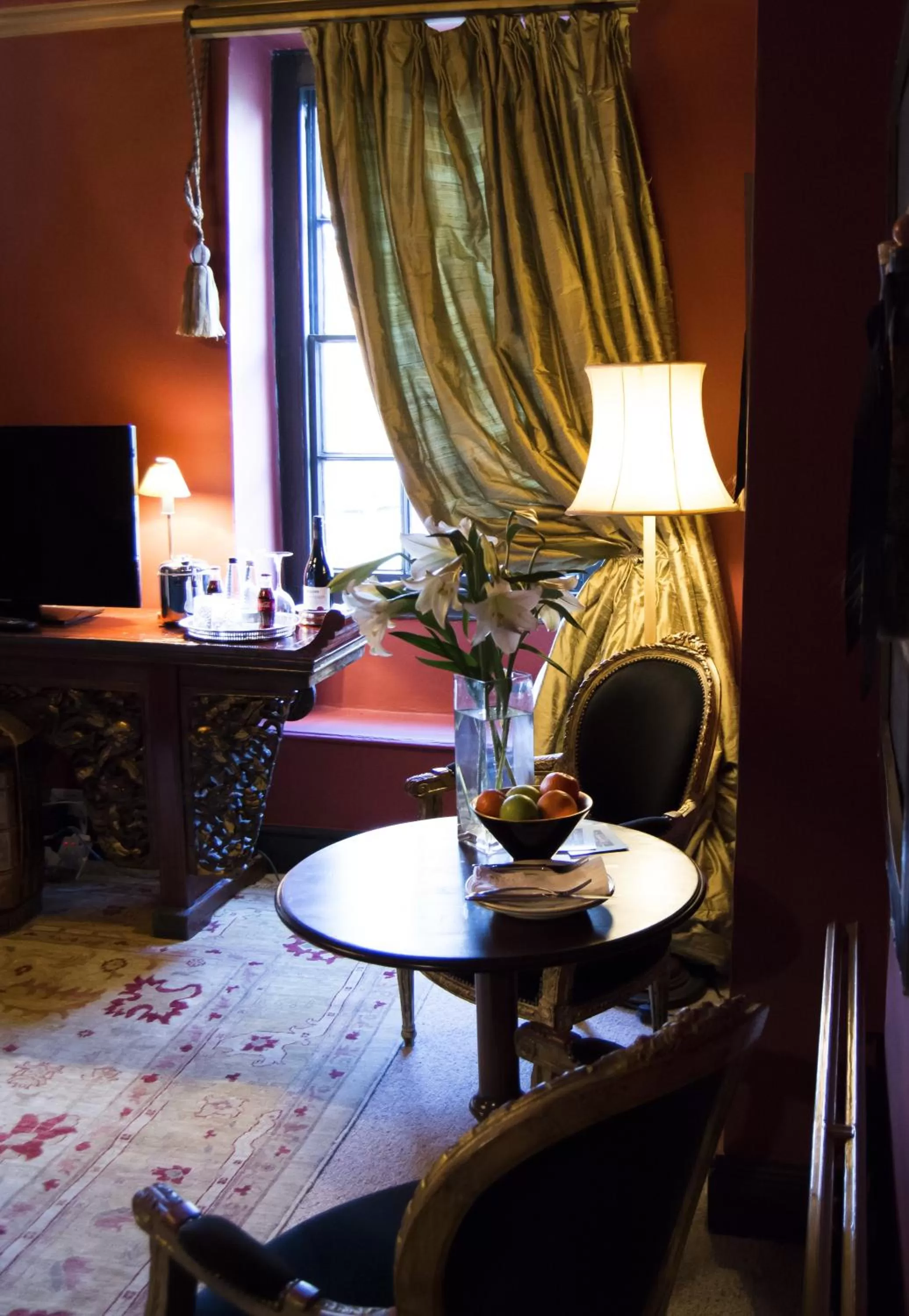 Decorative detail in The Fox and Hounds