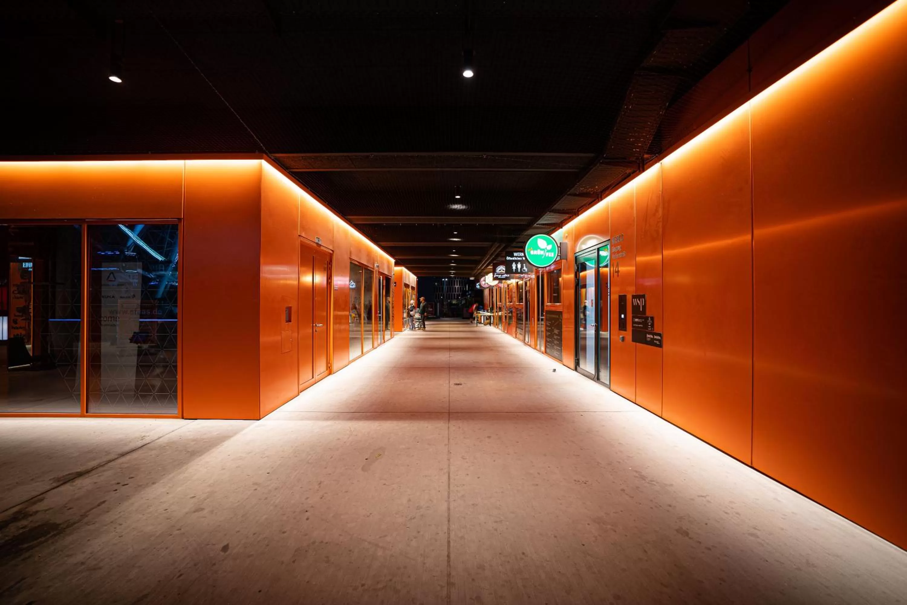 Night in gambino hotel WERKSVIERTEL