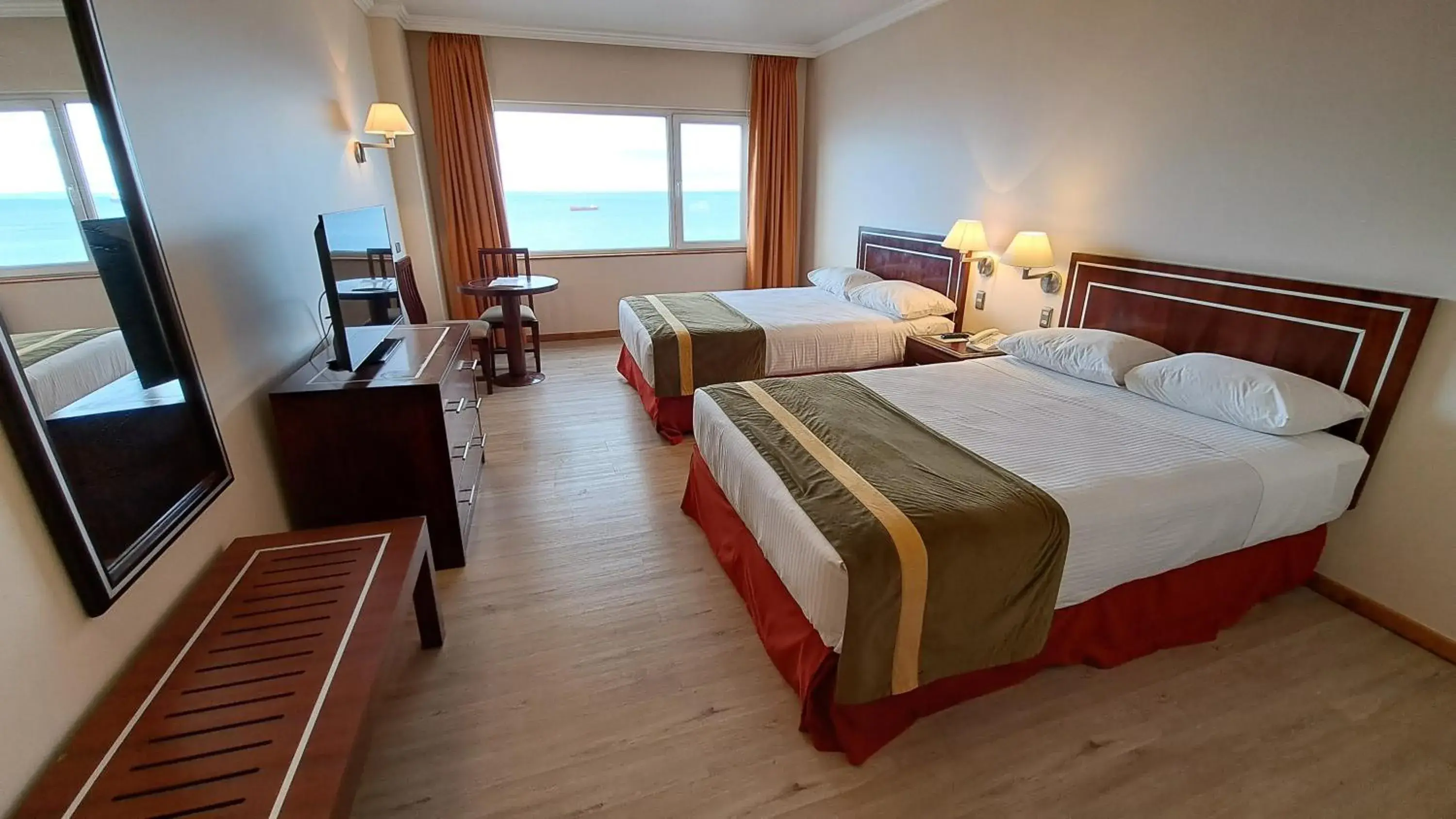 Twin Room with Sea View - single occupancy in Hotel Diego de Almagro Punta Arenas Twin Room with Sea View - single occupancy in Hotel Diego de Almagro Punta Arenas