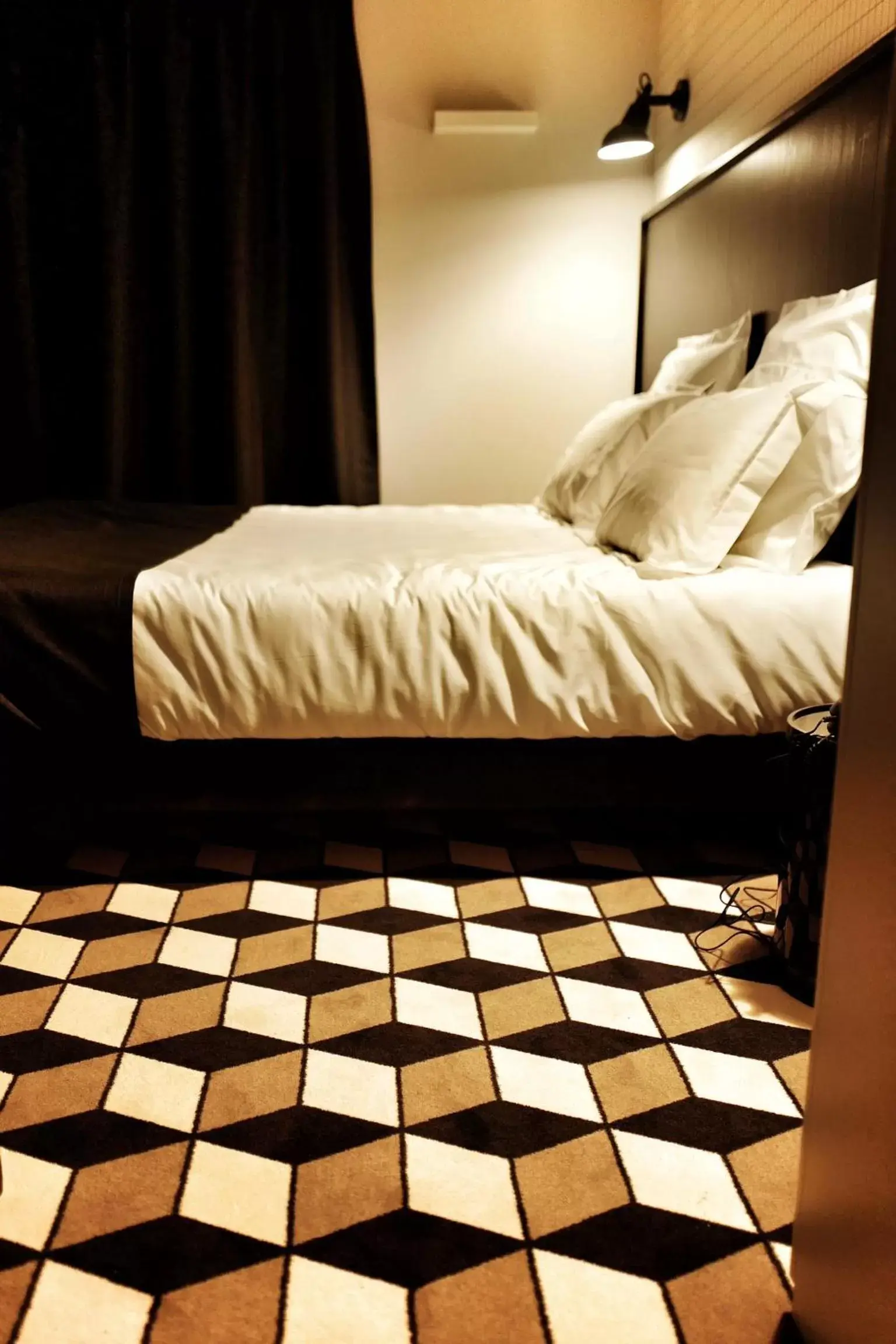 Bedroom, Bed in Hotel des Carmes