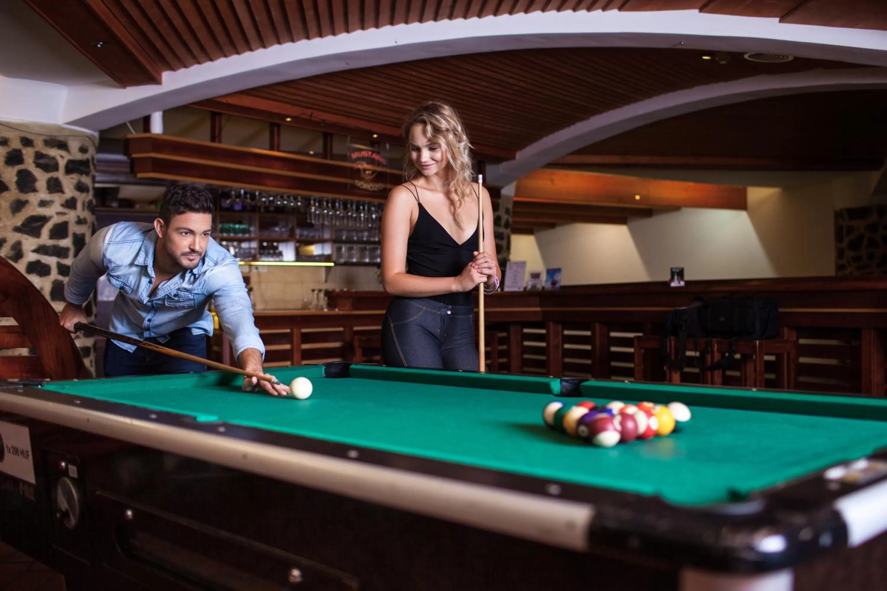 Billiard in Club Dobogómajor superior