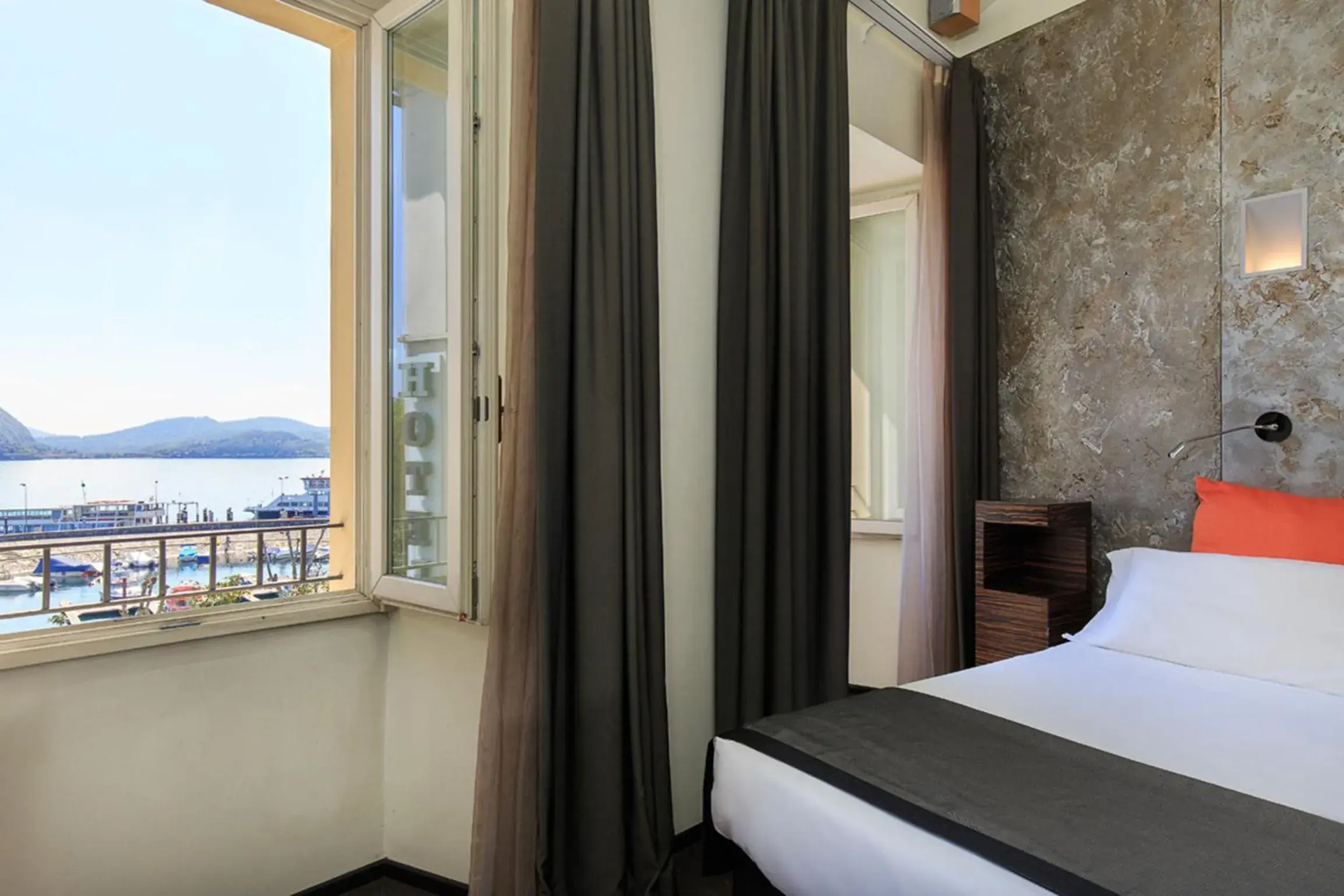 Lake view, Room Photo in Hotel Ancora