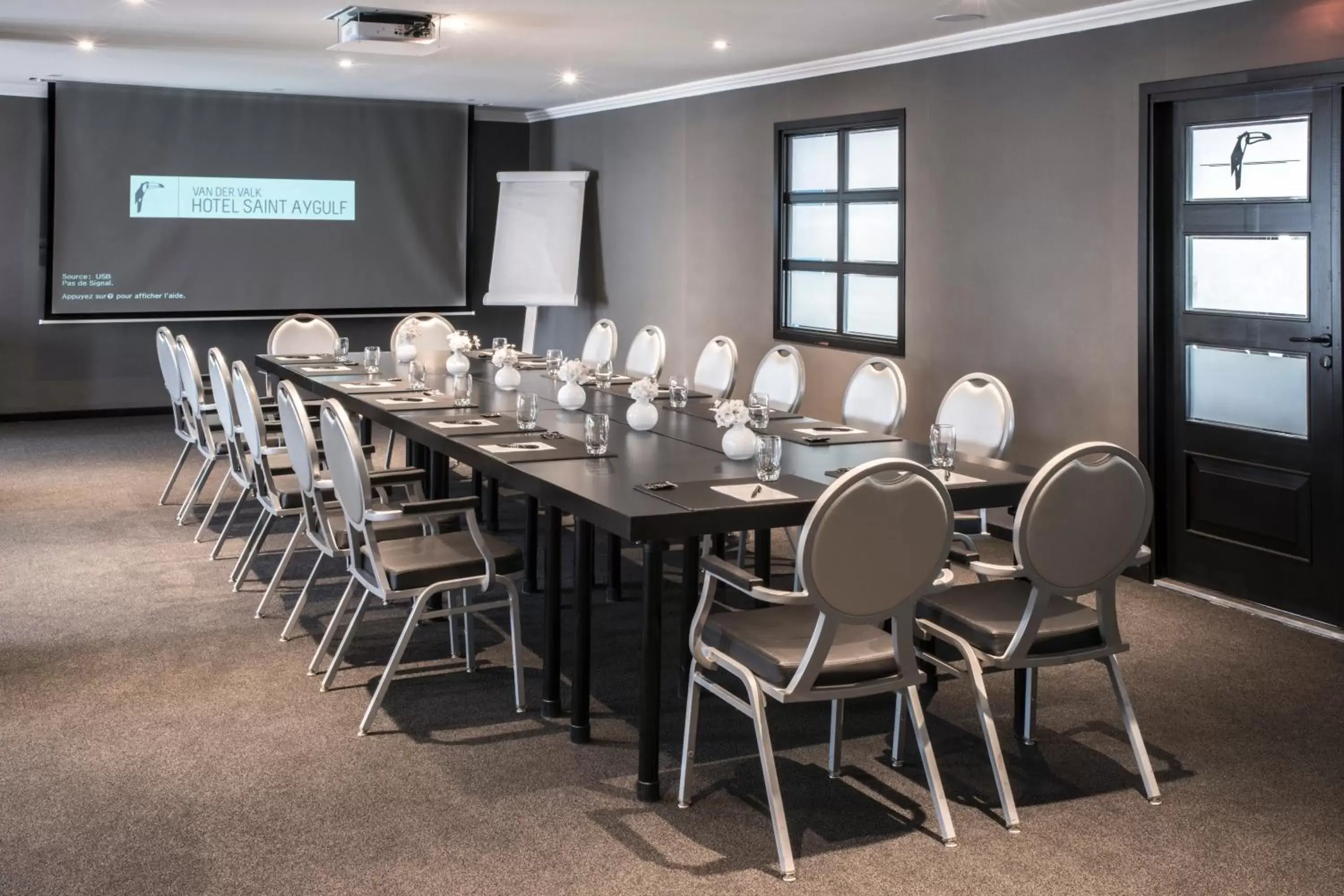 Banquet/Function facilities, Business Area/Conference Room in Van der Valk Hotel Saint-Aygulf