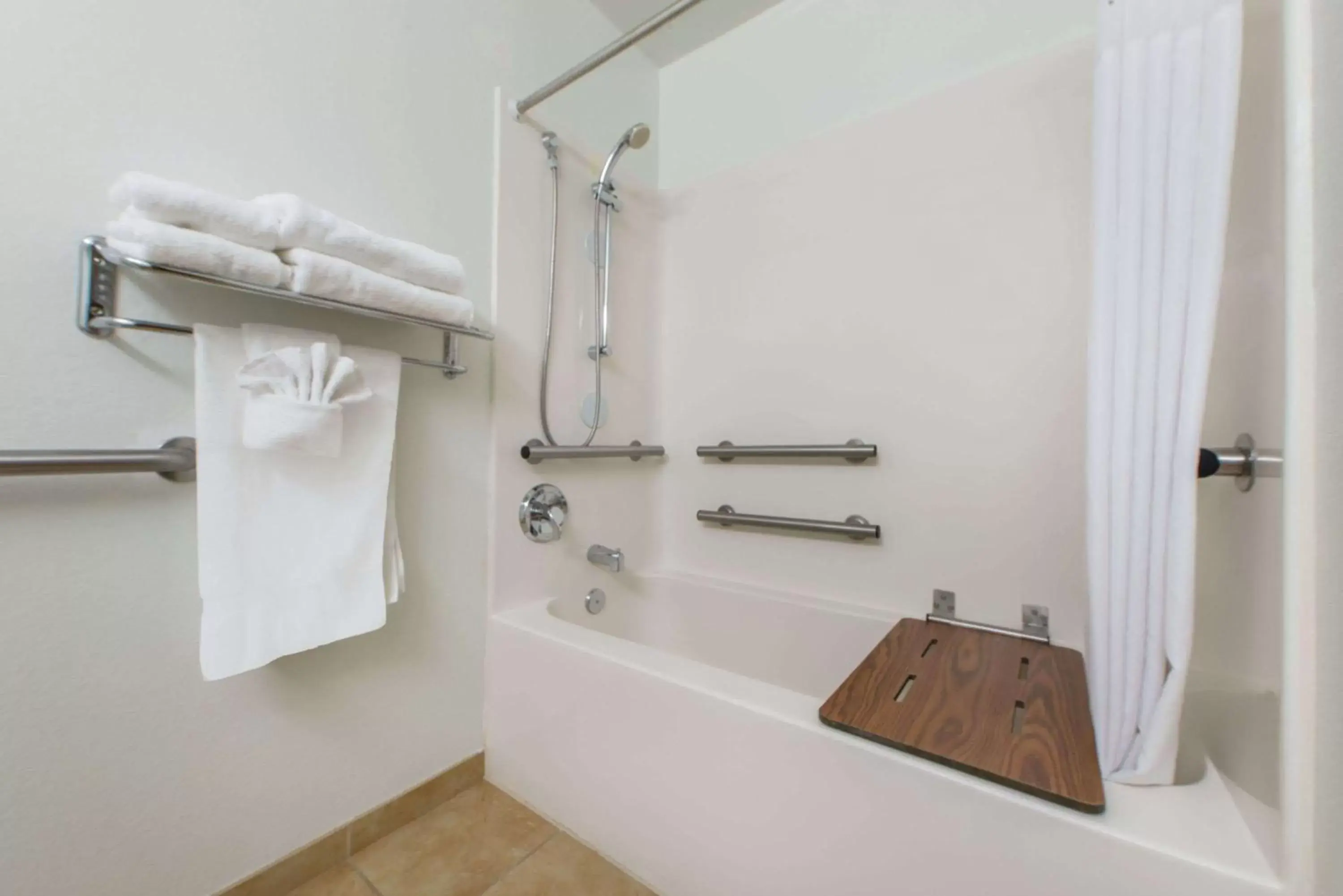 Bathroom in Microtel Inn & Suites Bathroom in Microtel Inn & Suites