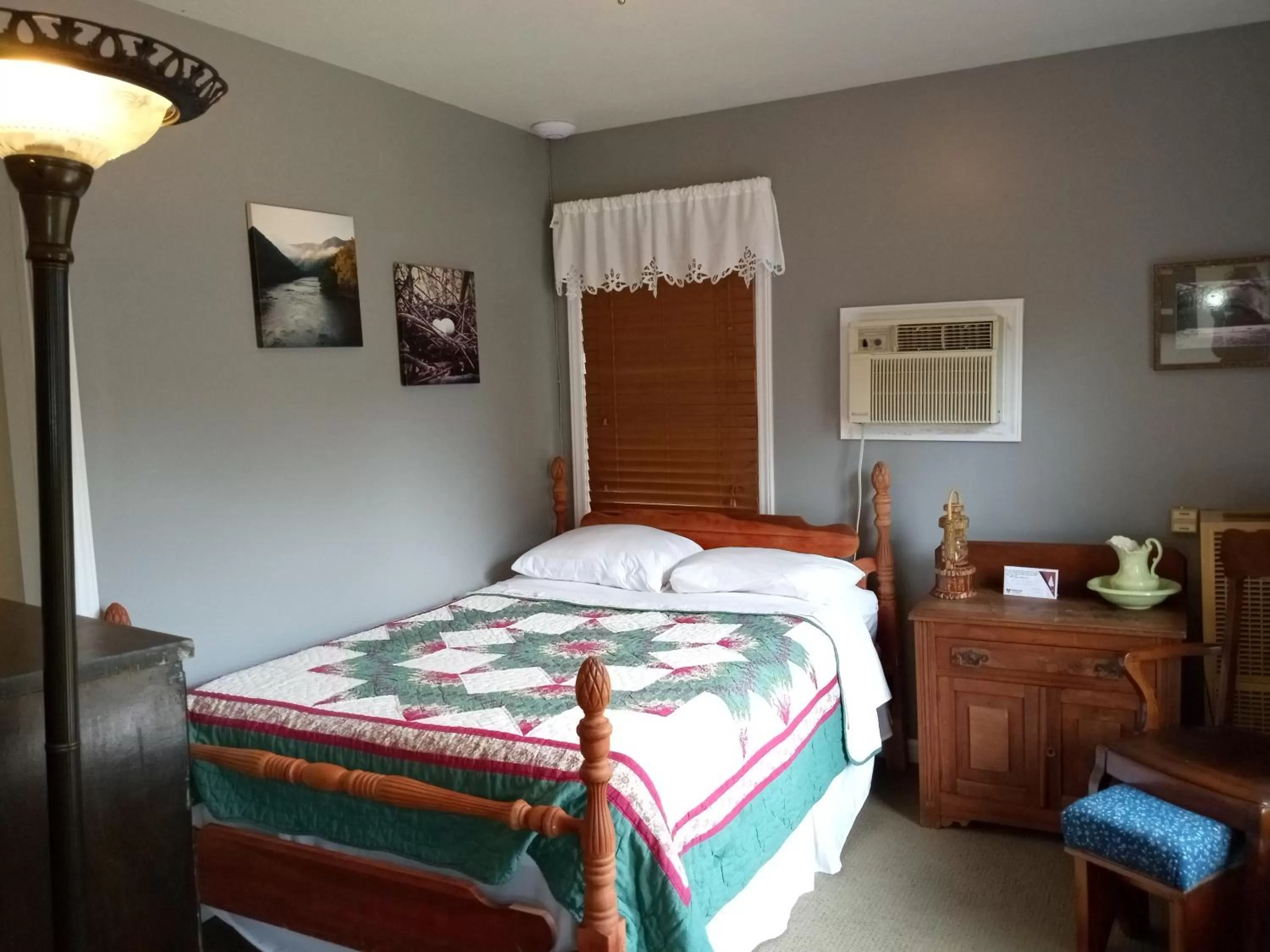 Laughing Heart Lodge