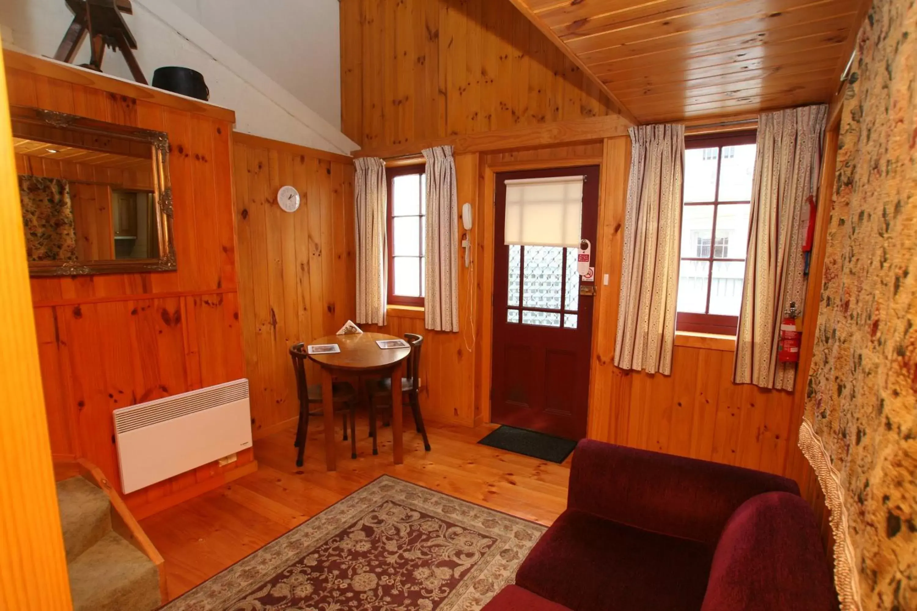 Living room, Seating Area in The Lodge on Elizabeth Boutique Hotel