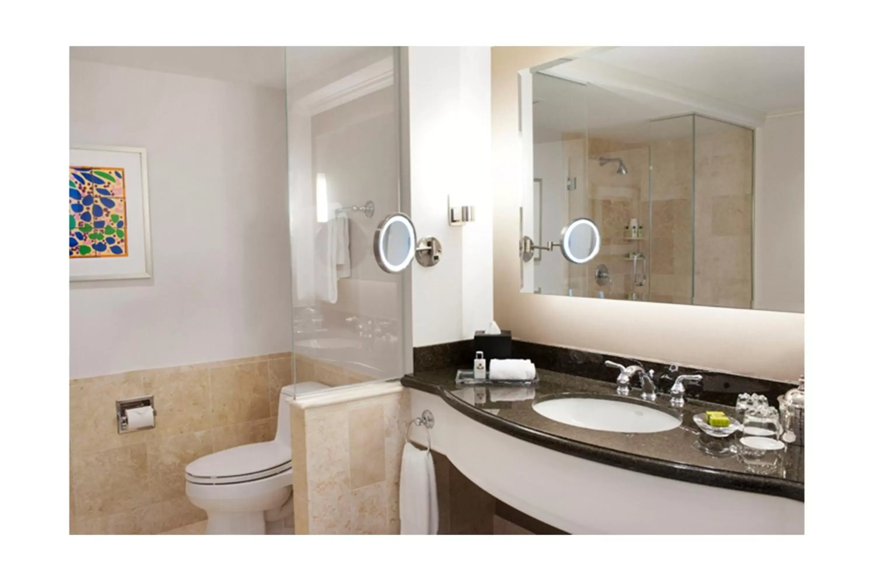 Photo of the whole room, Bathroom in InterContinental Cleveland, an IHG Hotel