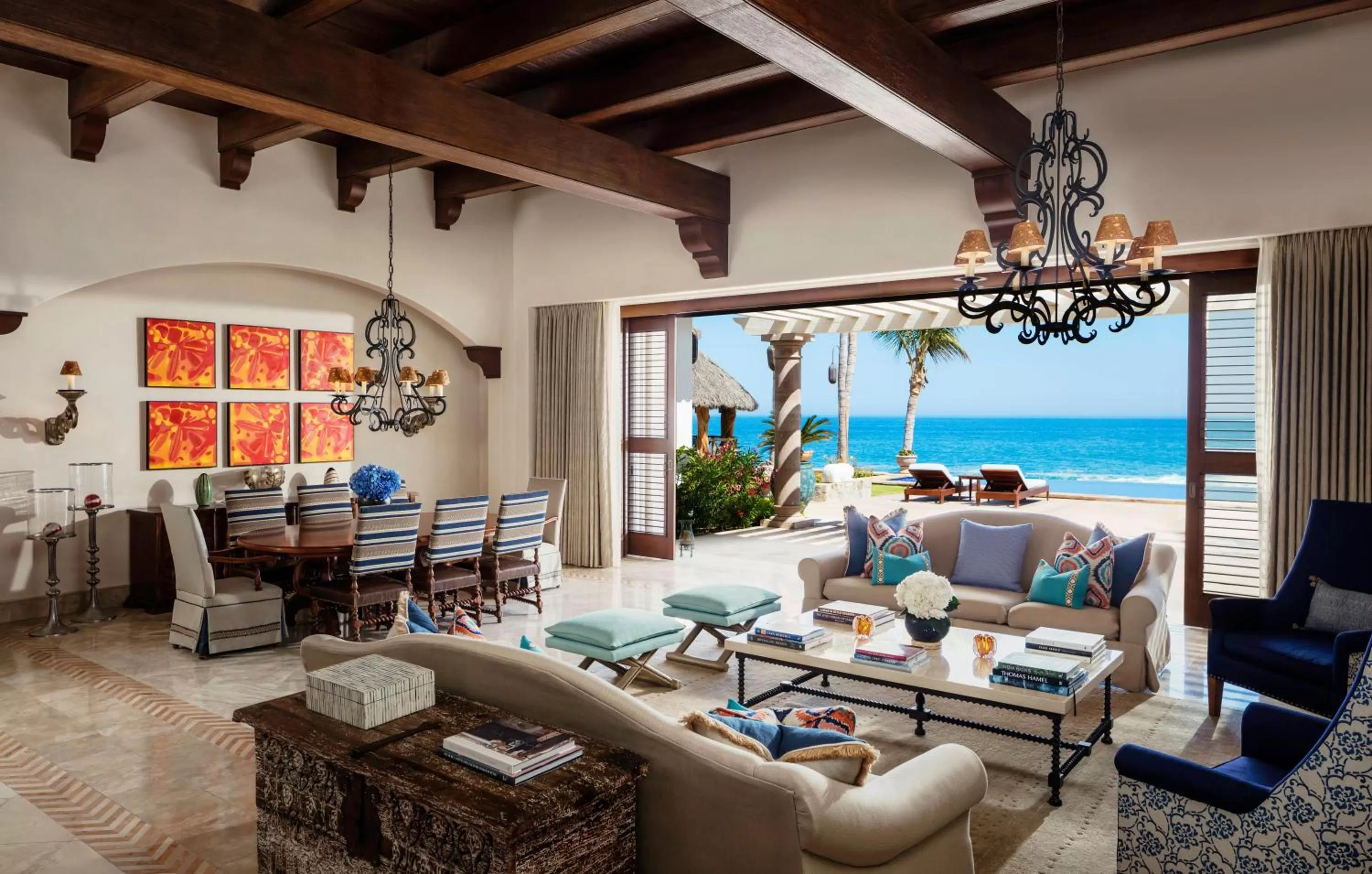 Photo of the whole room in One&Only Palmilla