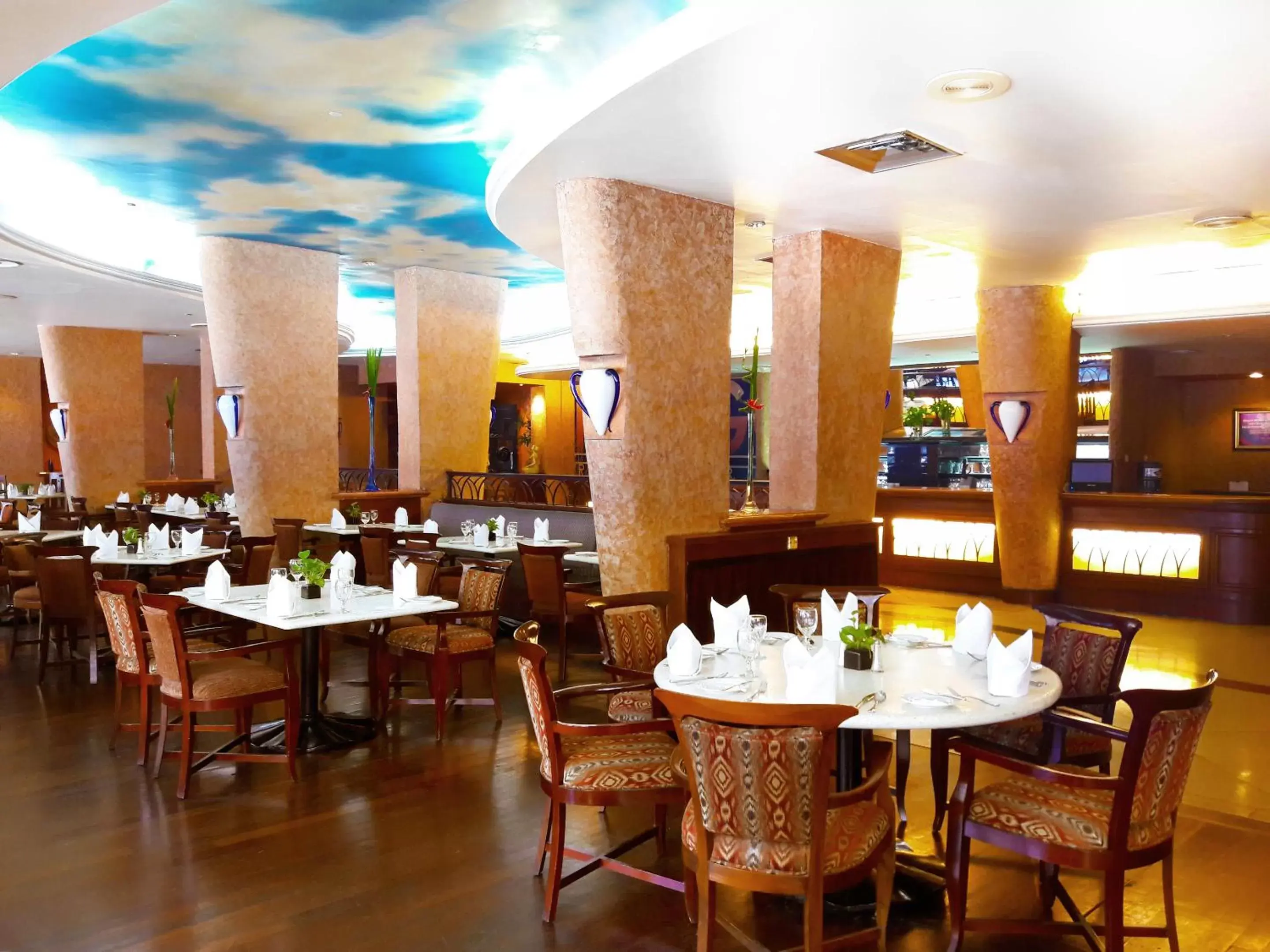 Restaurant/places to eat in Hotel Majapahit Surabaya MGallery