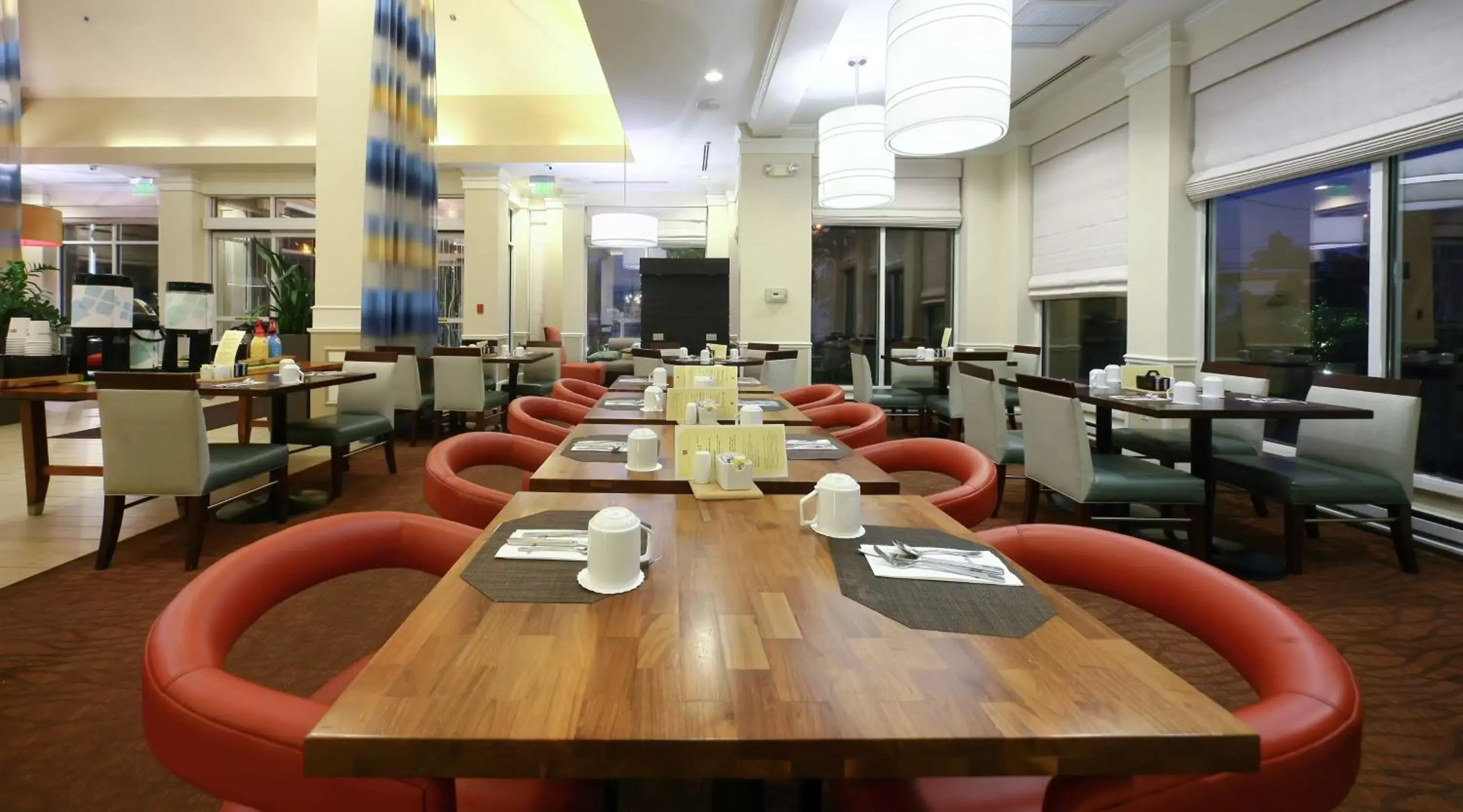 Dining area, Restaurant/Places to Eat in Hilton Garden Inn Secaucus/Meadowlands