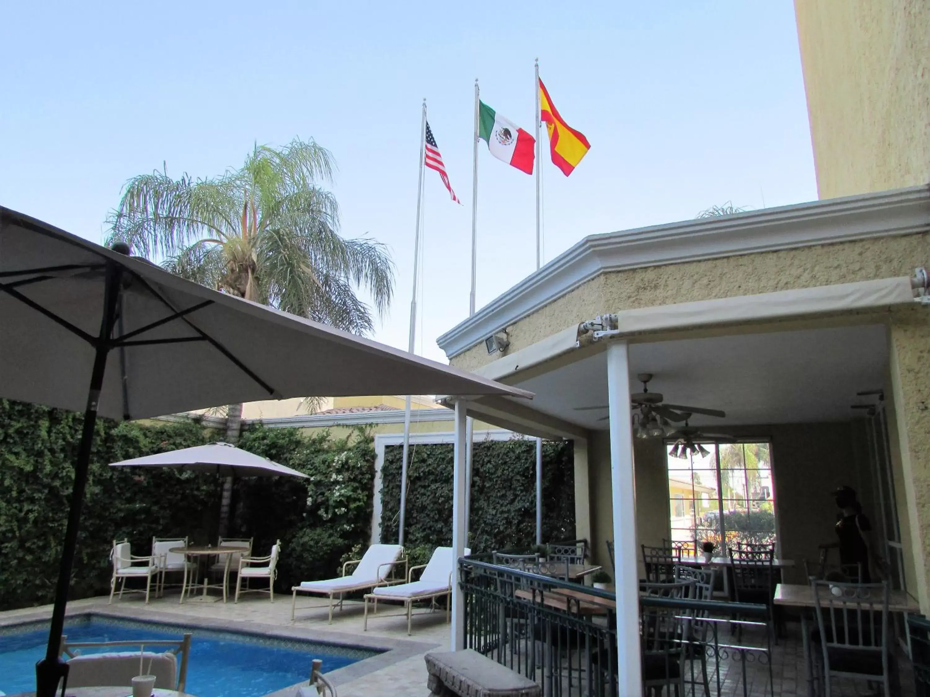 Swimming Pool in Best Western Hotel Posada Del Rio Express