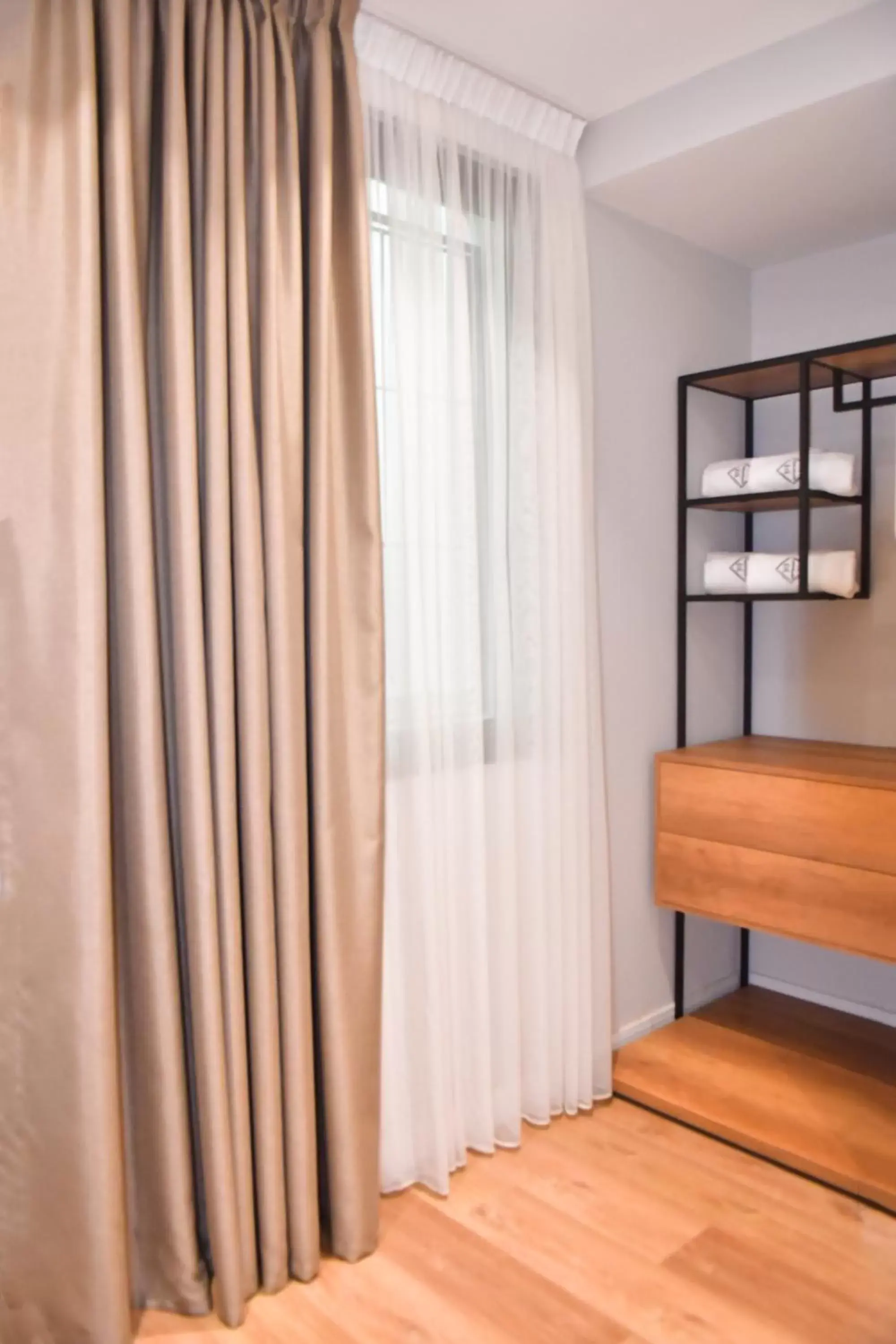 Deluxe Twin Room in 313 Villa City Center Hotel Deluxe Twin Room in 313 Villa City Center Hotel