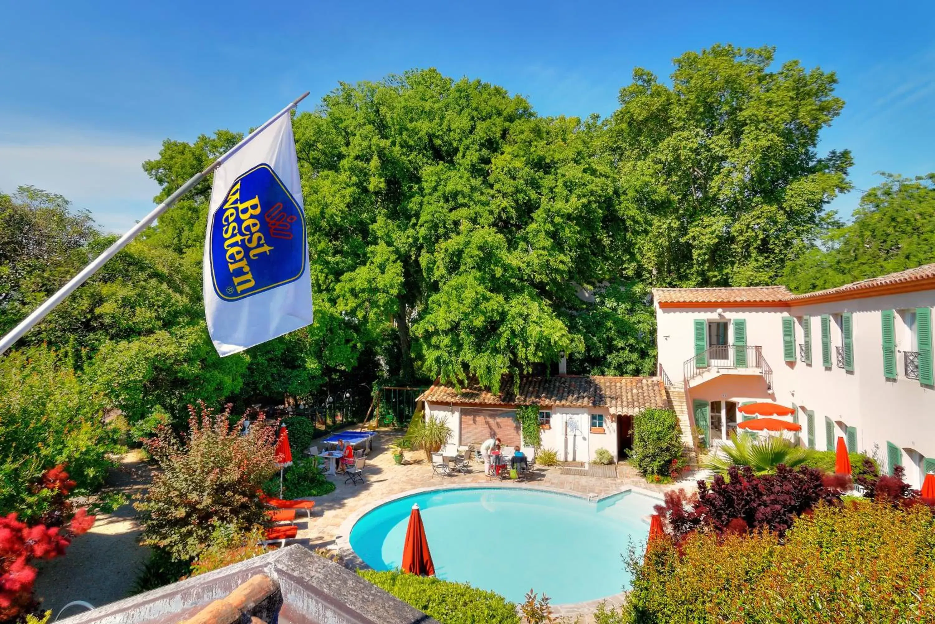 Balcony/Terrace, Pool View in Best Western L'Orangerie