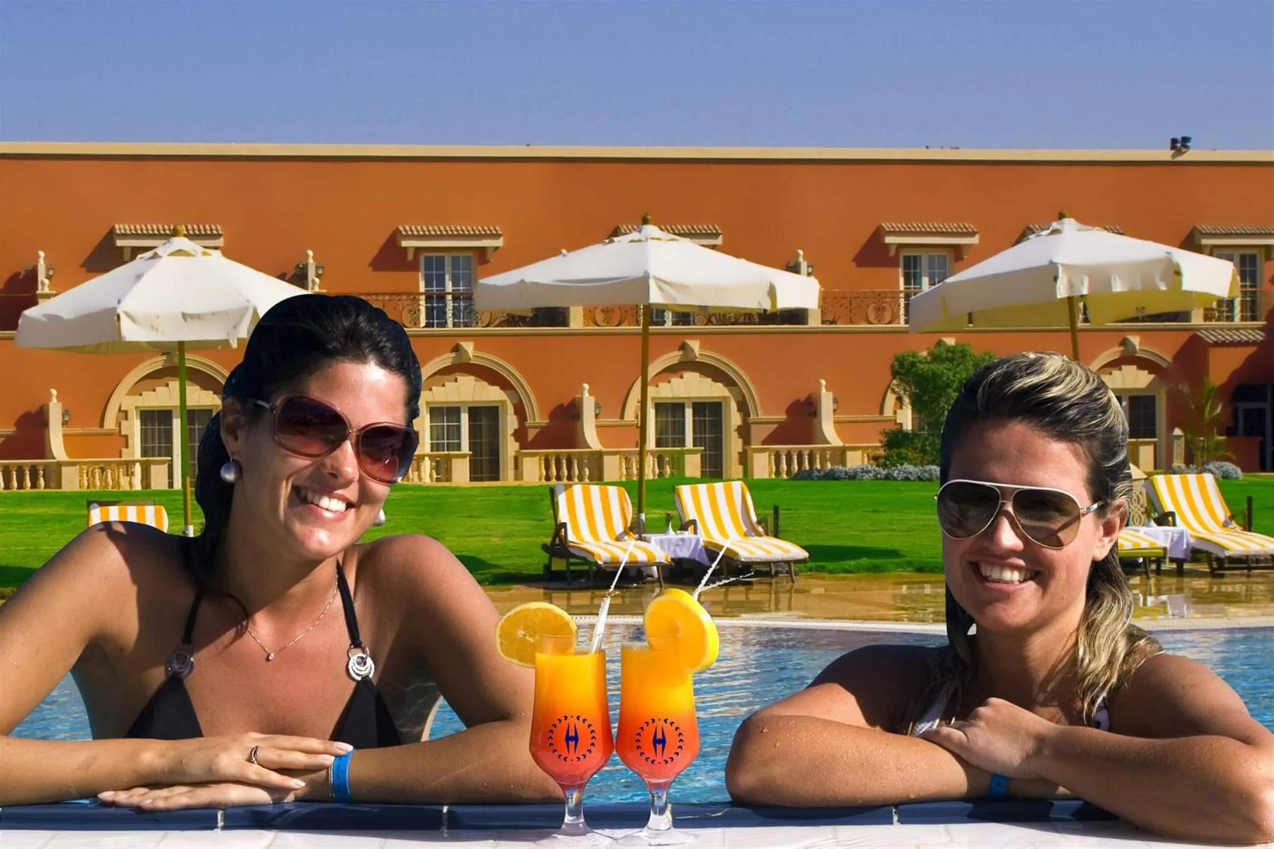 Swimming pool in Helnan Auberge Fayoum