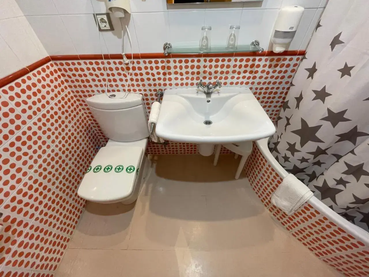 Bathroom in Hotel Tio Pepe