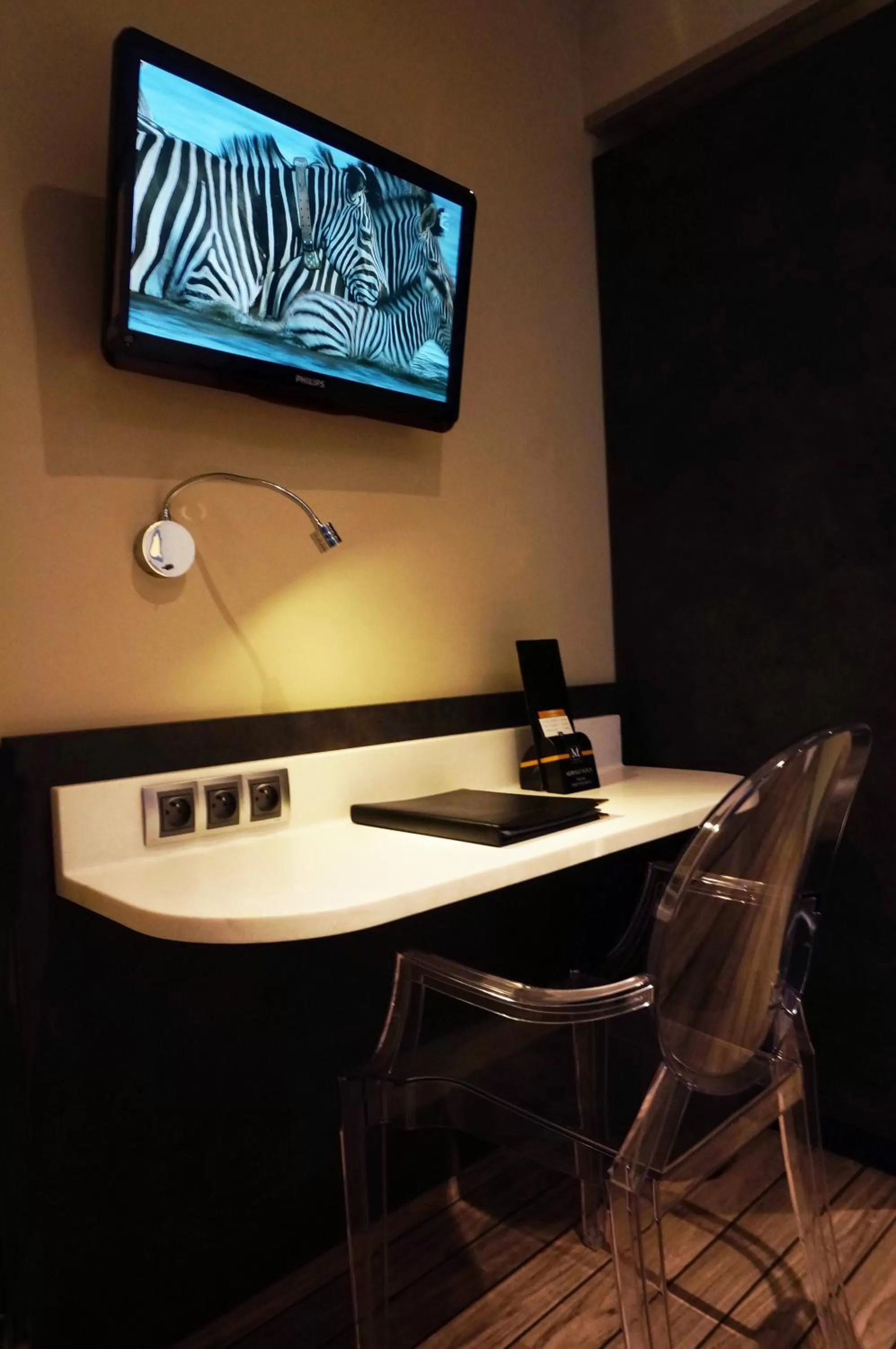 Decorative detail in LOGIS Hôtel de Bourgogne - Mâcon