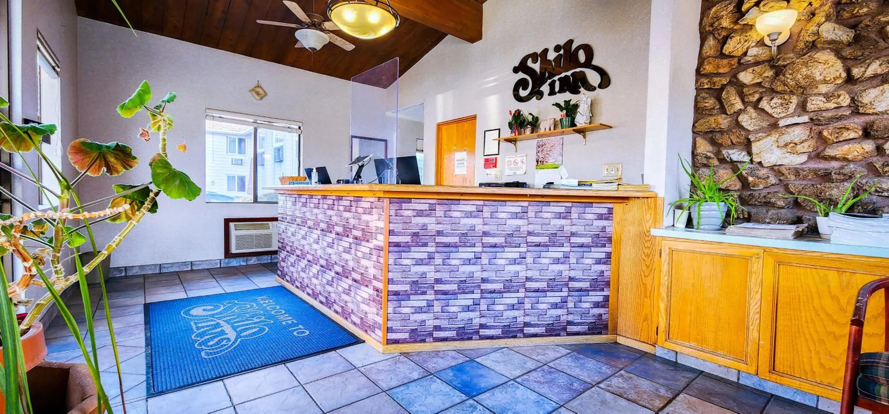 Lobby/Reception in Shilo Inn & Suites Helena-Airport