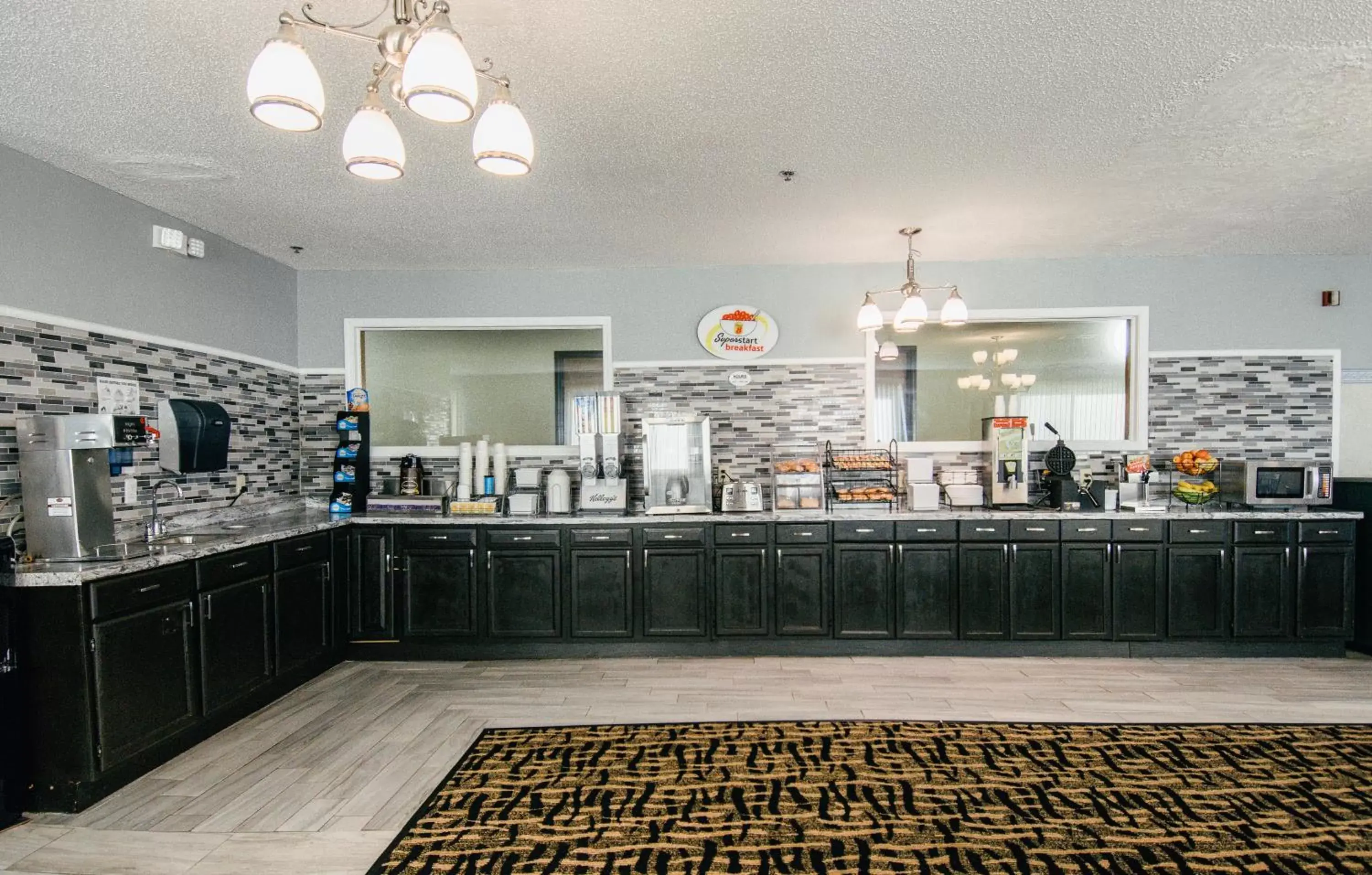 Continental breakfast in Super 8 by Wyndham McLean/Bloomington SW Continental breakfast in Super 8 by Wyndham McLean/Bloomington SW