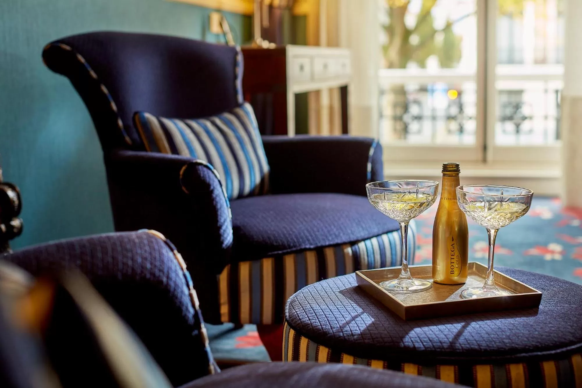 Seating area in Carlton Ambassador