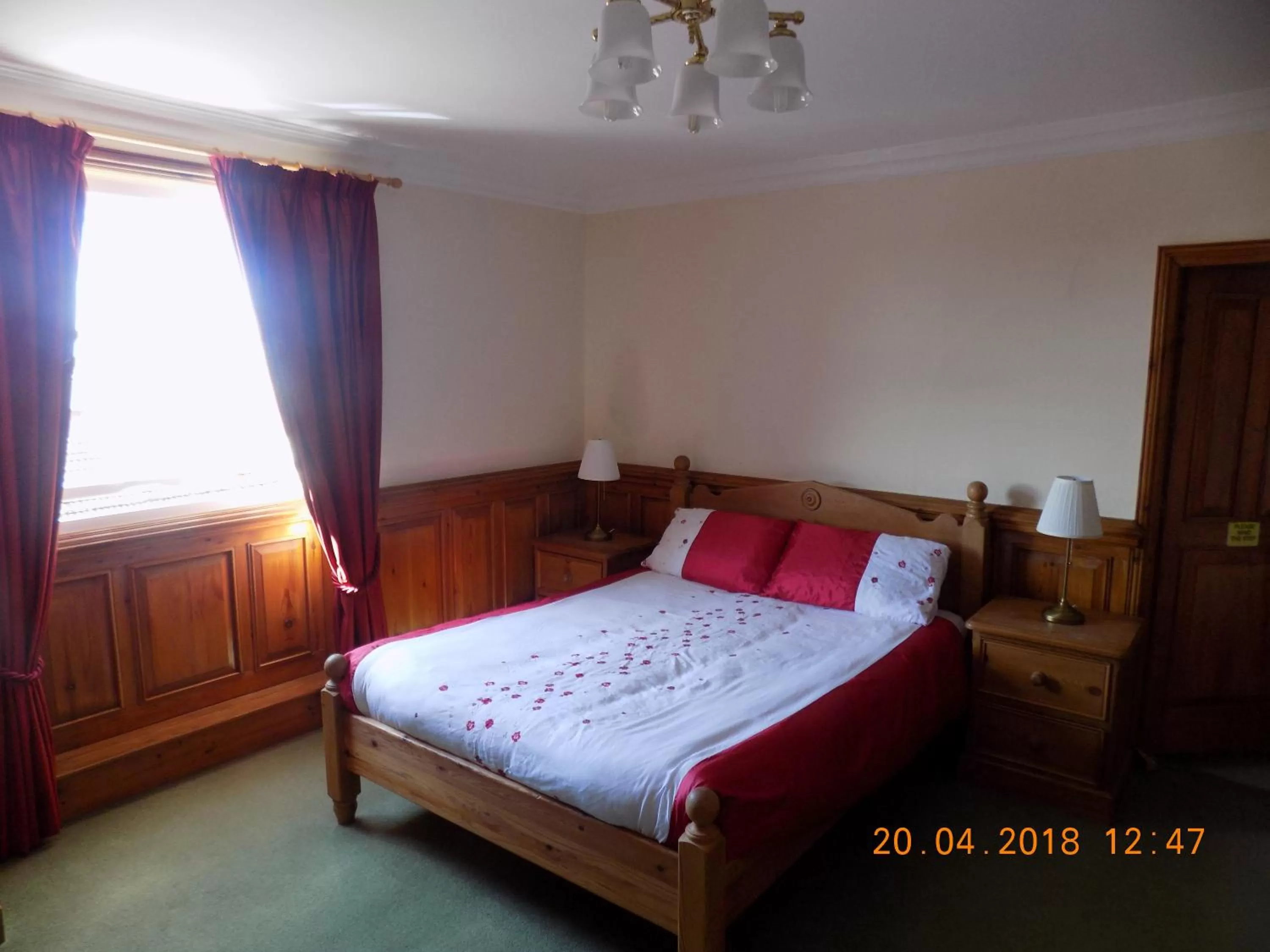 Bed in The Londesborough Arms bar with en-suite rooms