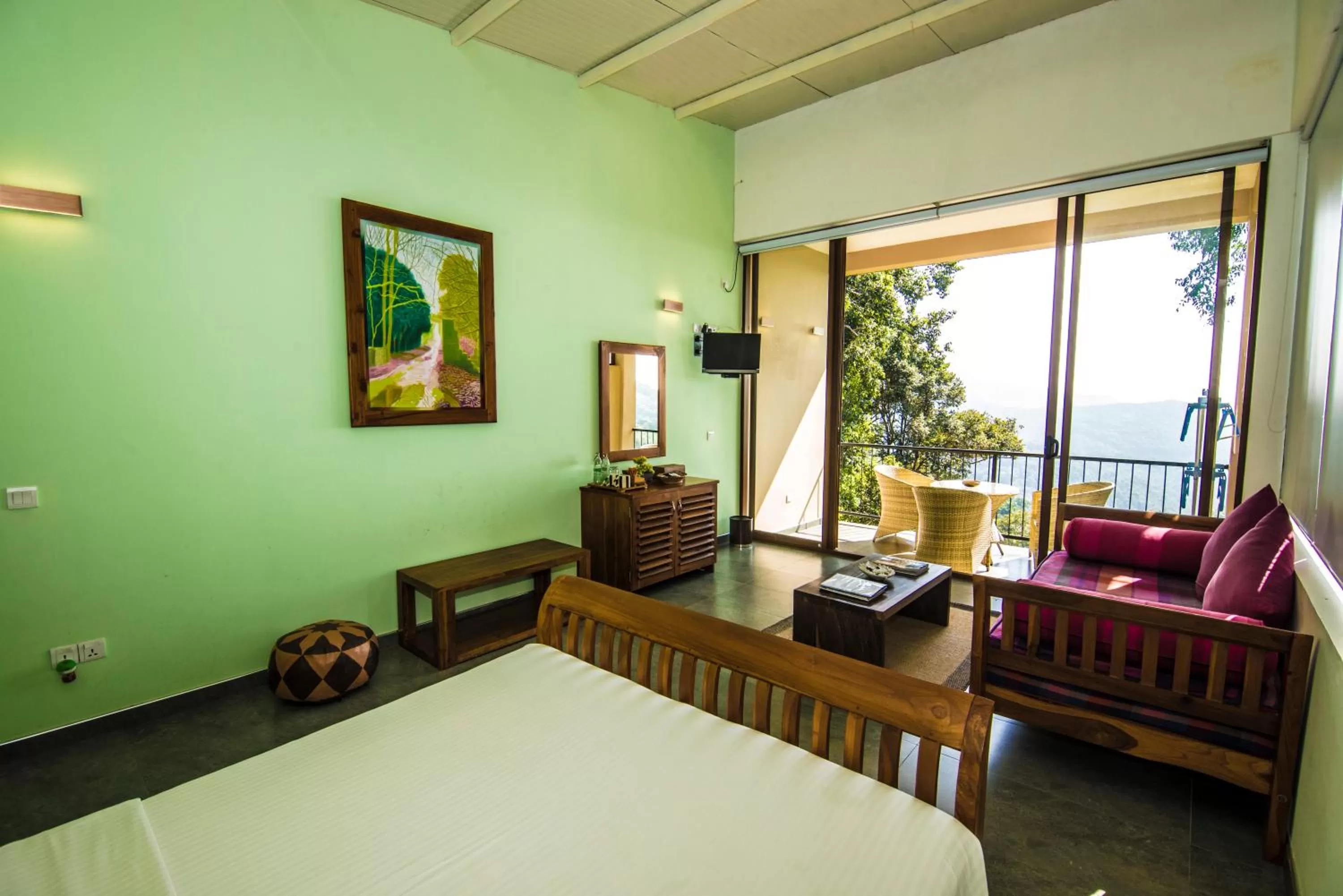 Living room, Bed in Ella Planters Bungalow