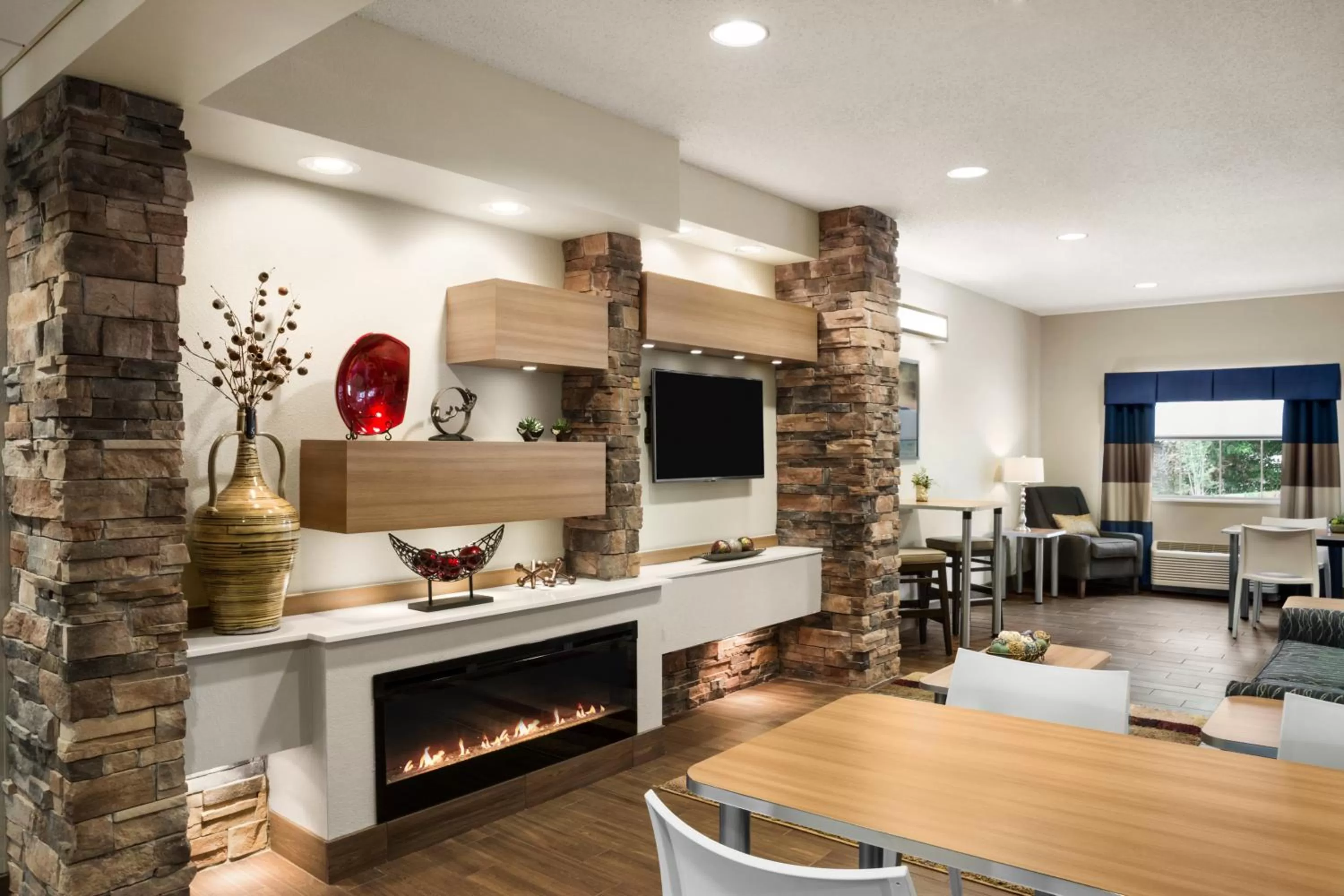 Restaurant/places to eat in Microtel Inn & Suites by Wyndham