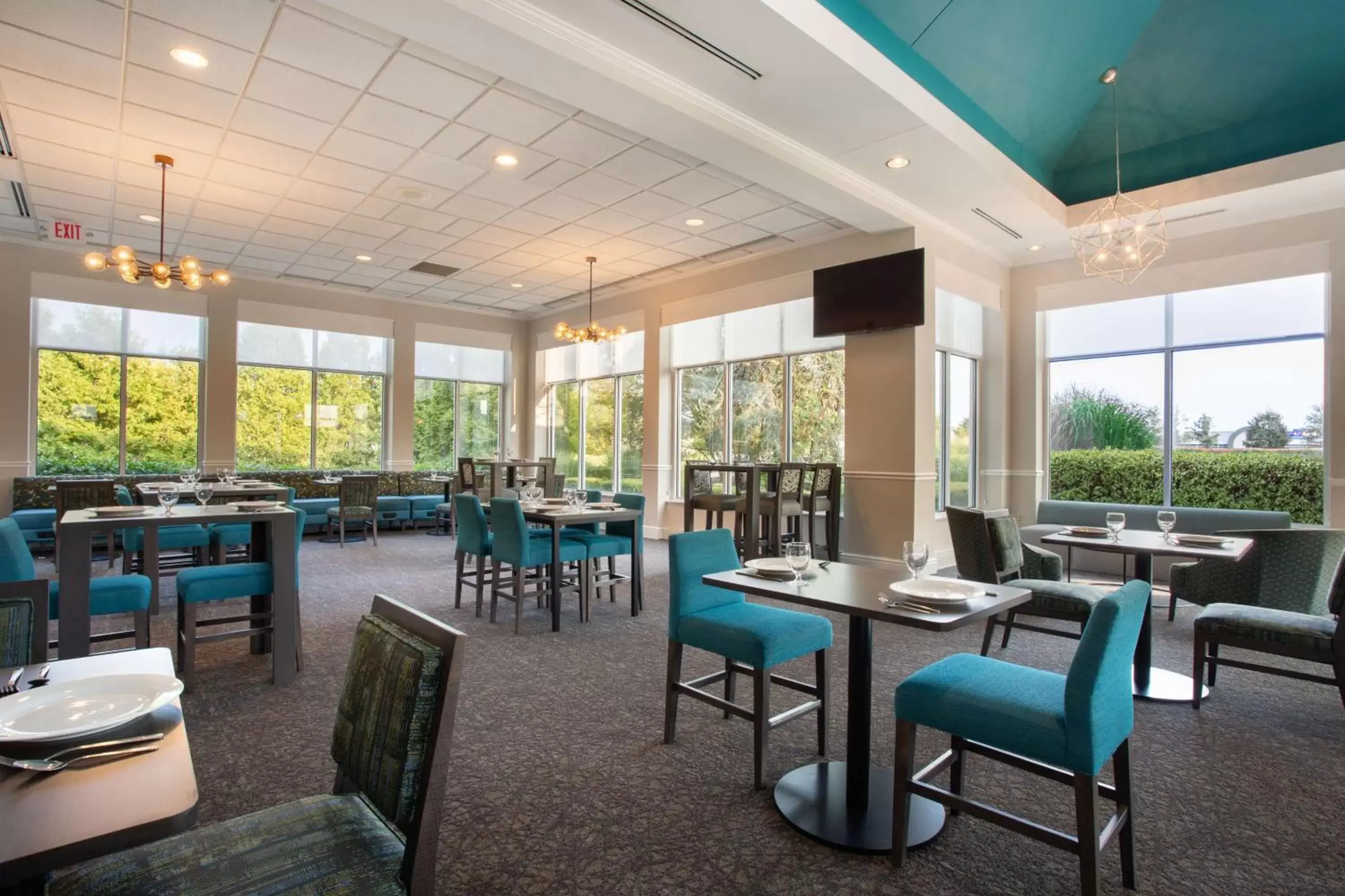 Breakfast, Restaurant/Places to Eat in Hilton Garden Inn Islip/MacArthur Airport