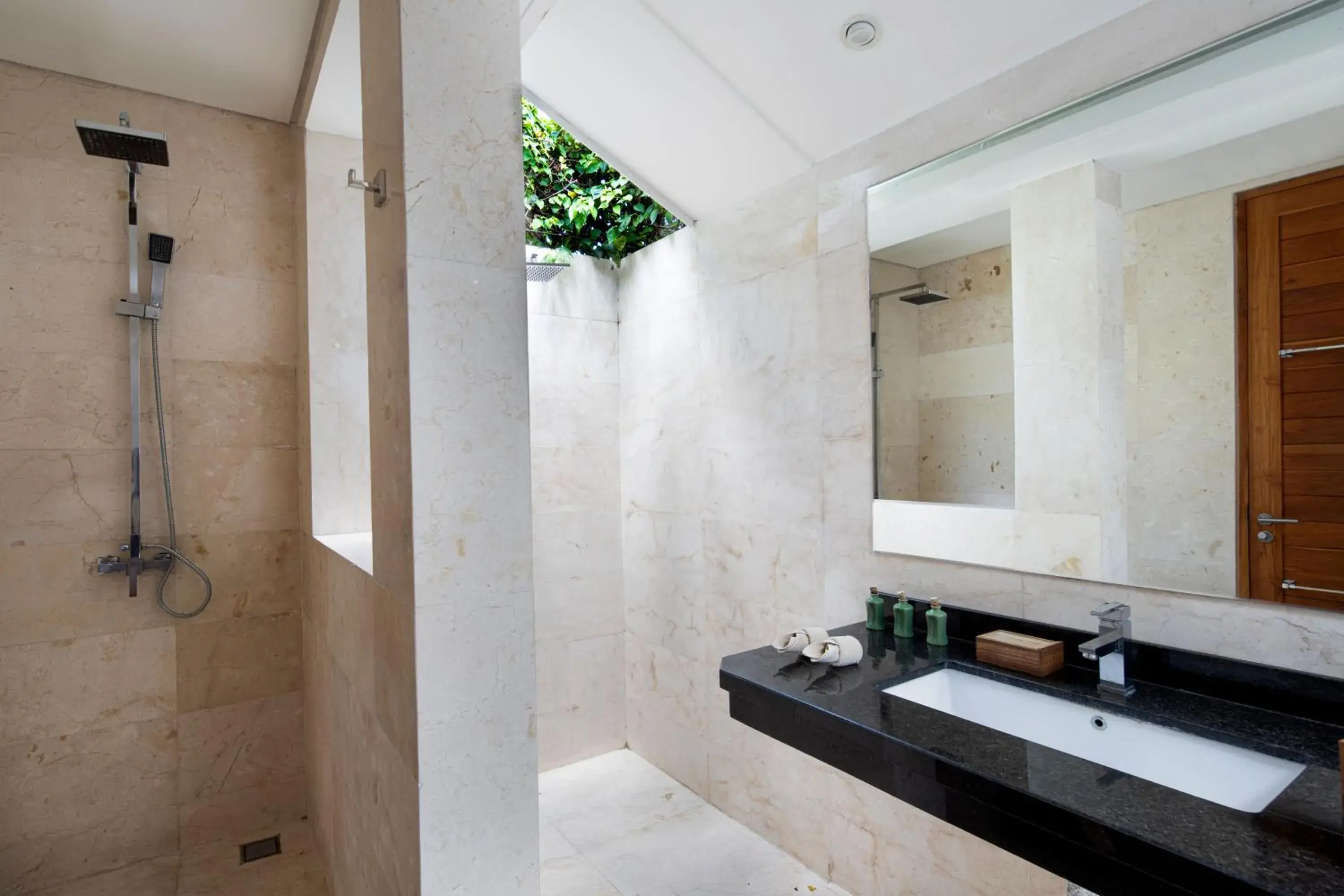 Bathroom in Kokomo Resort Gili Gede