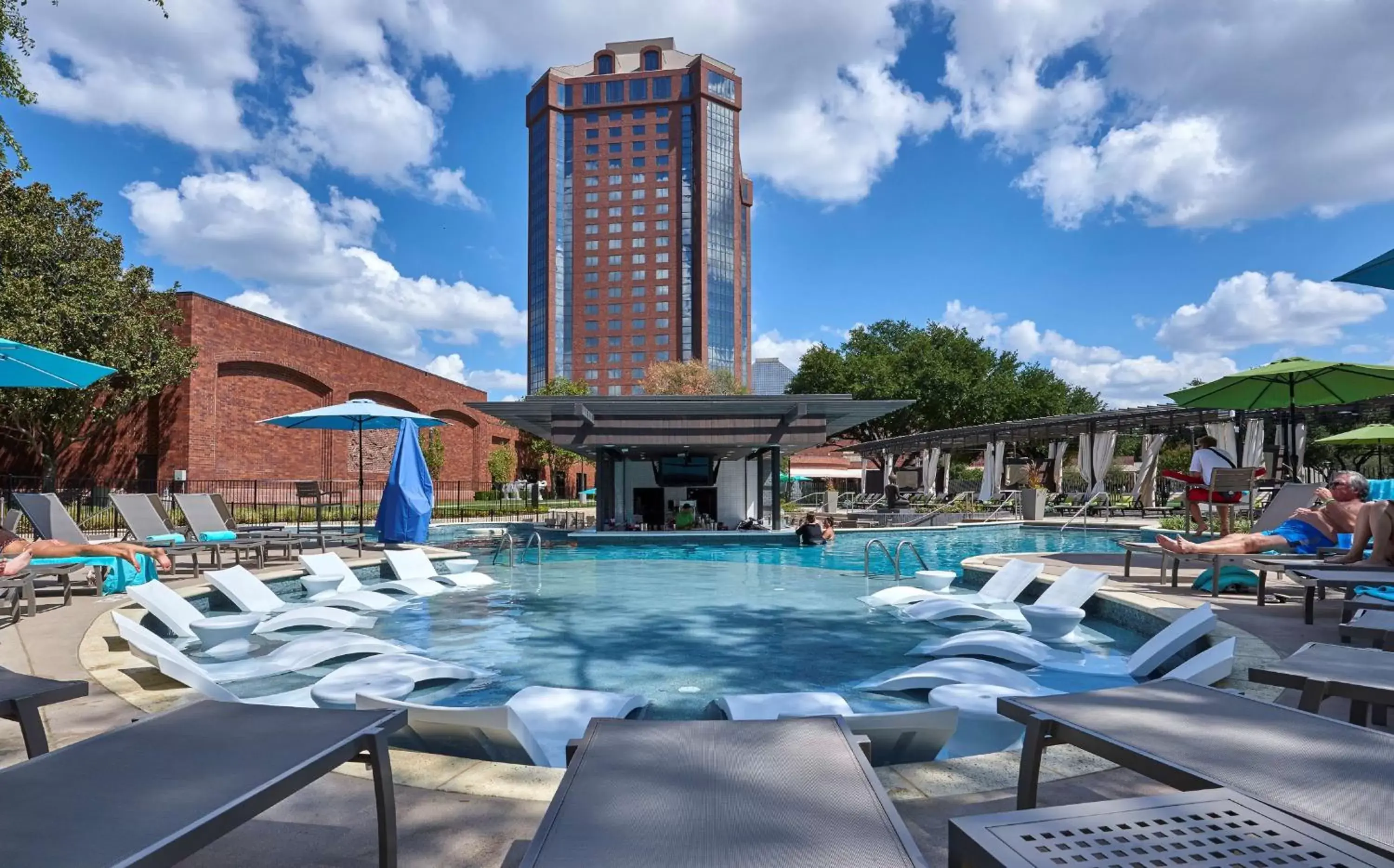 Swimming Pool in Hilton Anatole