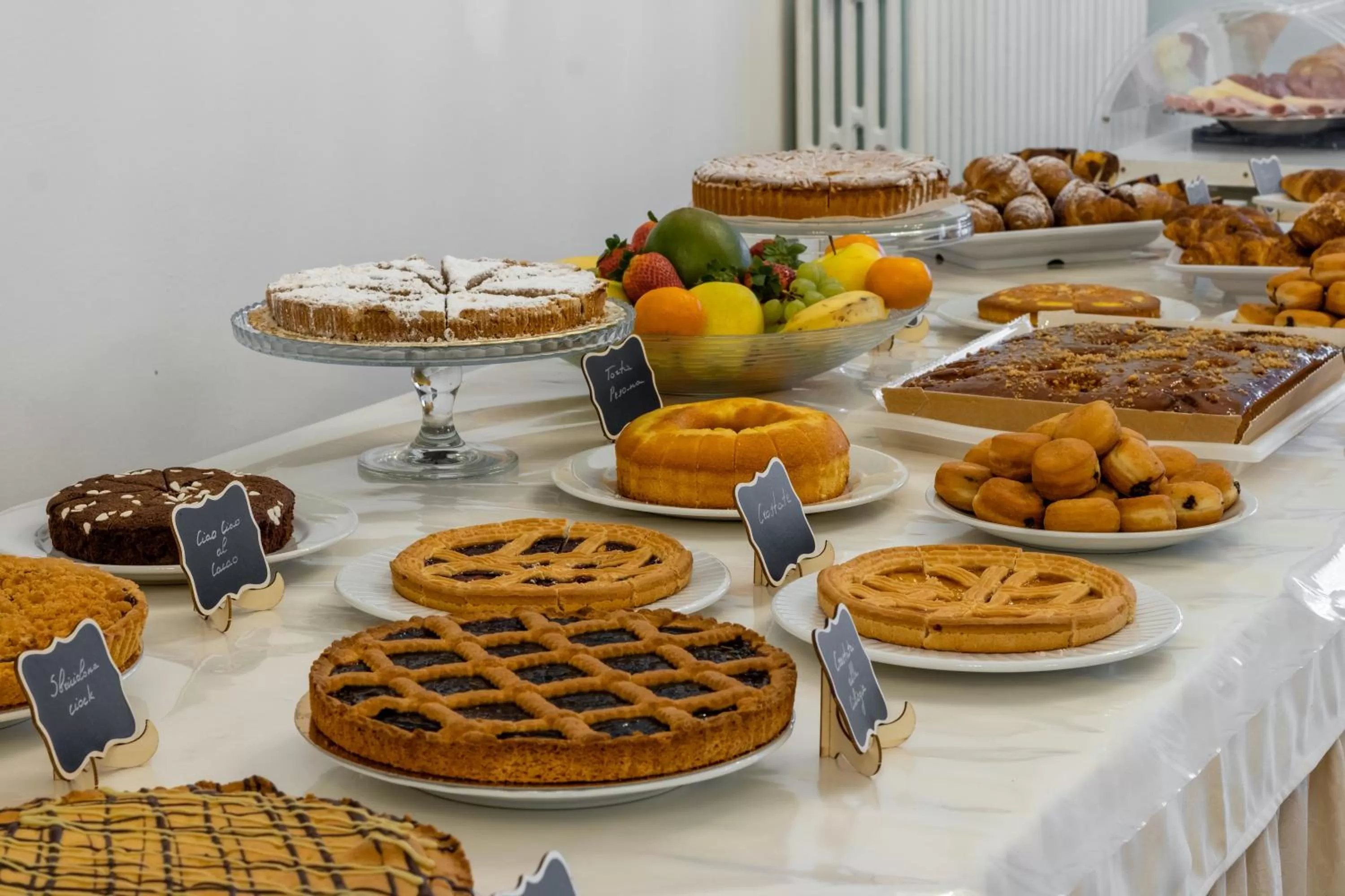 Breakfast in Esedra Hotel