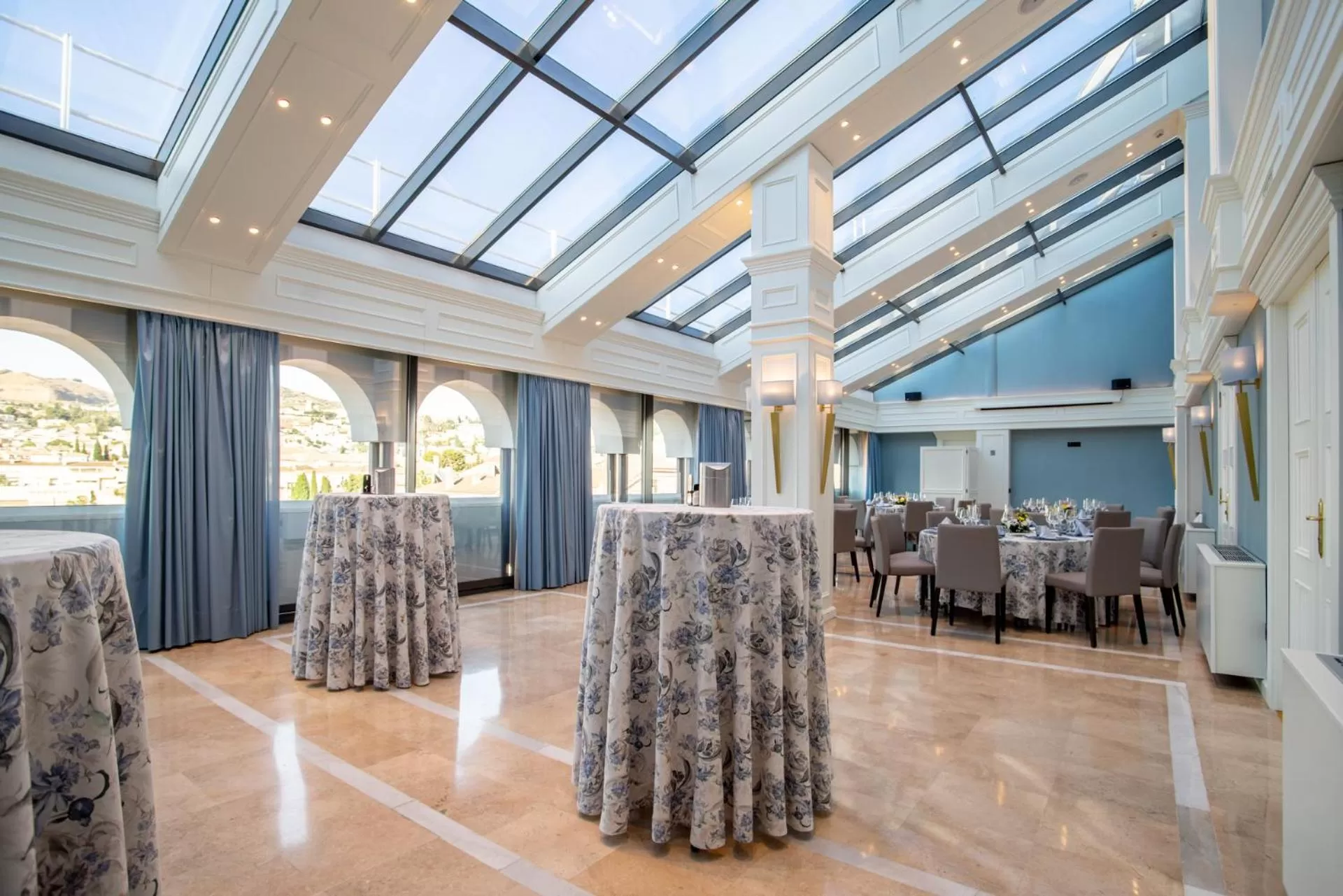 Banquet/Function facilities in Hotel Granada Center