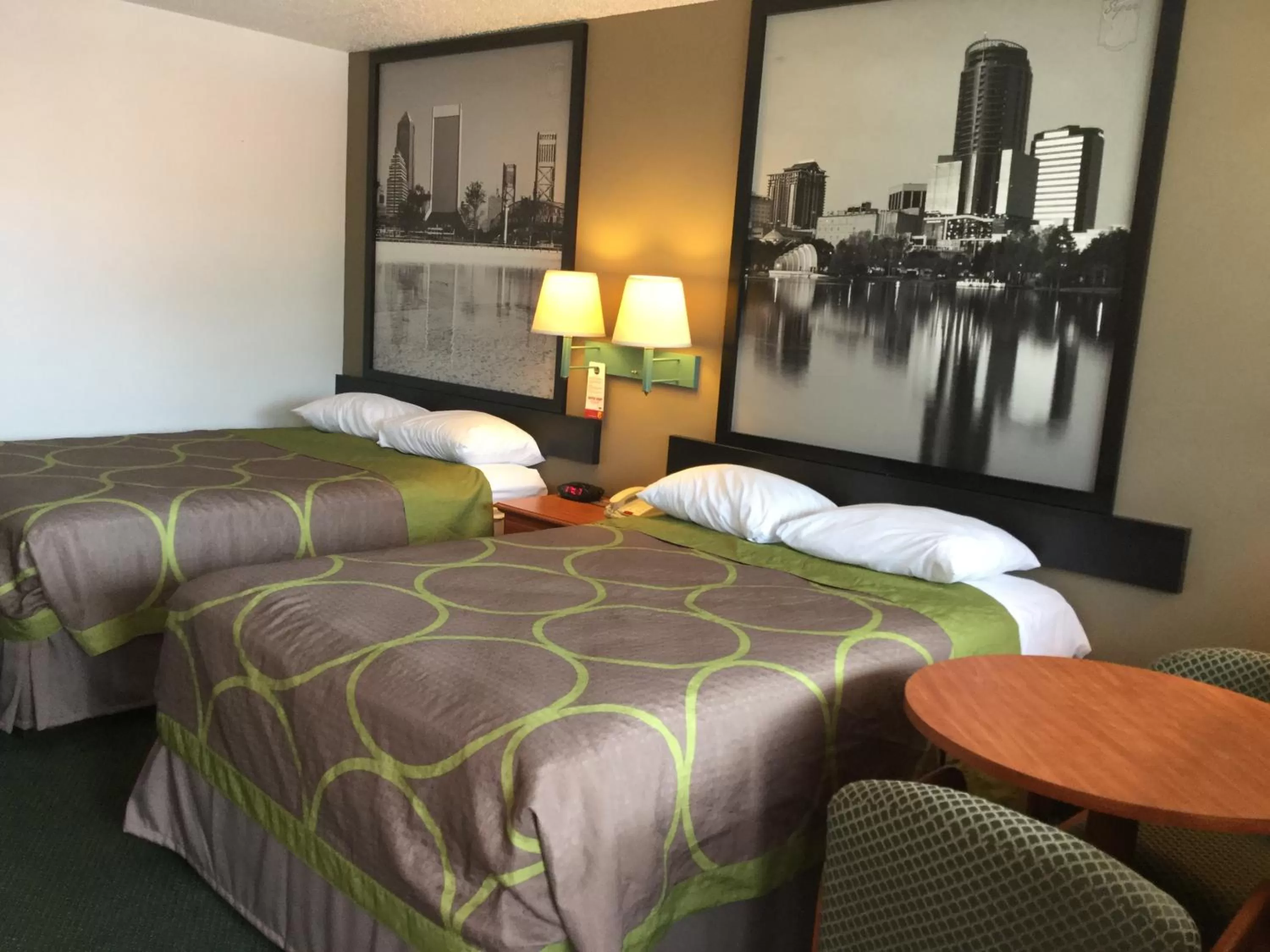 Photo of the whole room, Bed in Redfinn Inn