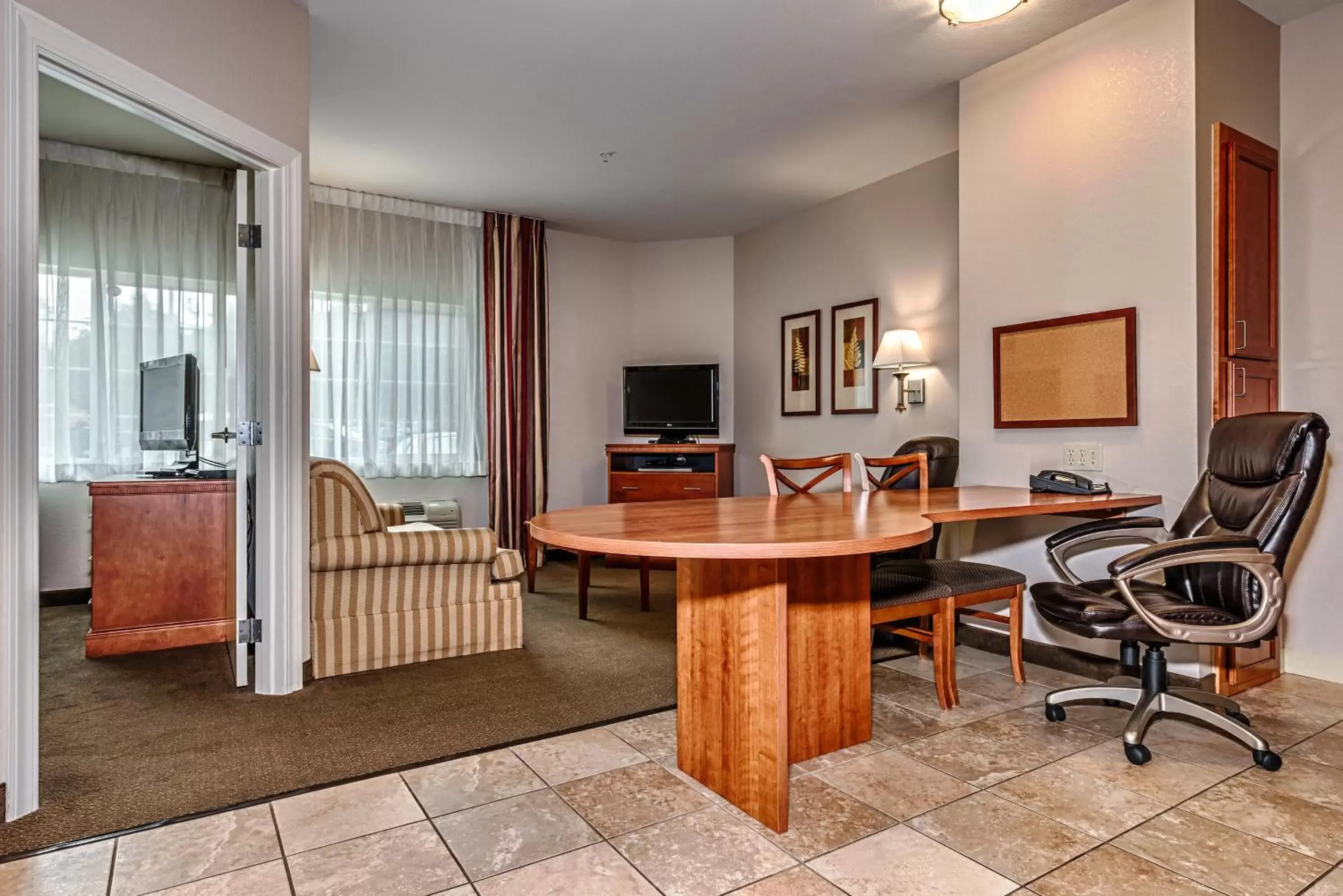 Photo of the whole room in Candlewood Suites Oak Harbor, an IHG Hotel