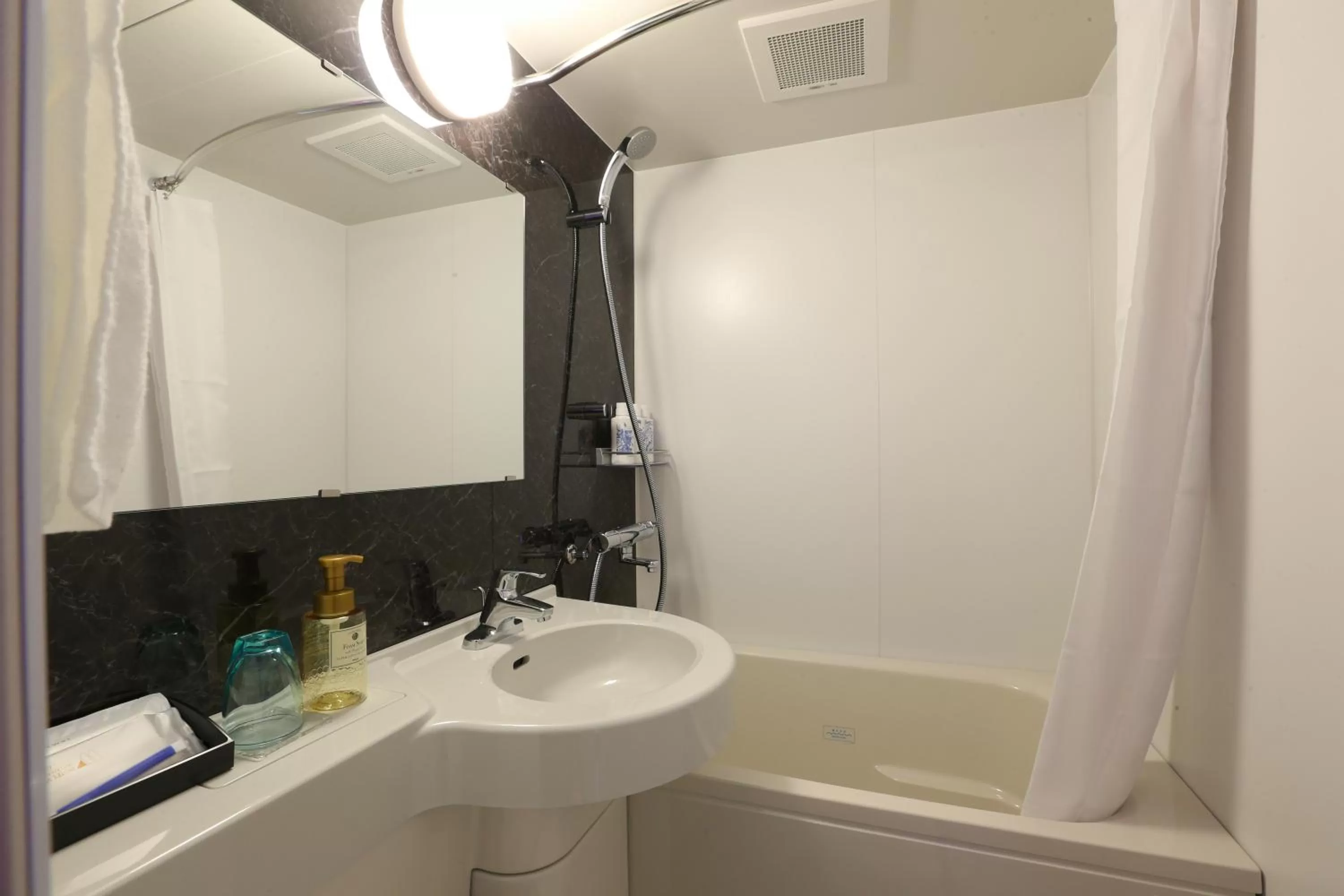 Photo of the whole room in Hotel Wing International Select Nagoya Sakae