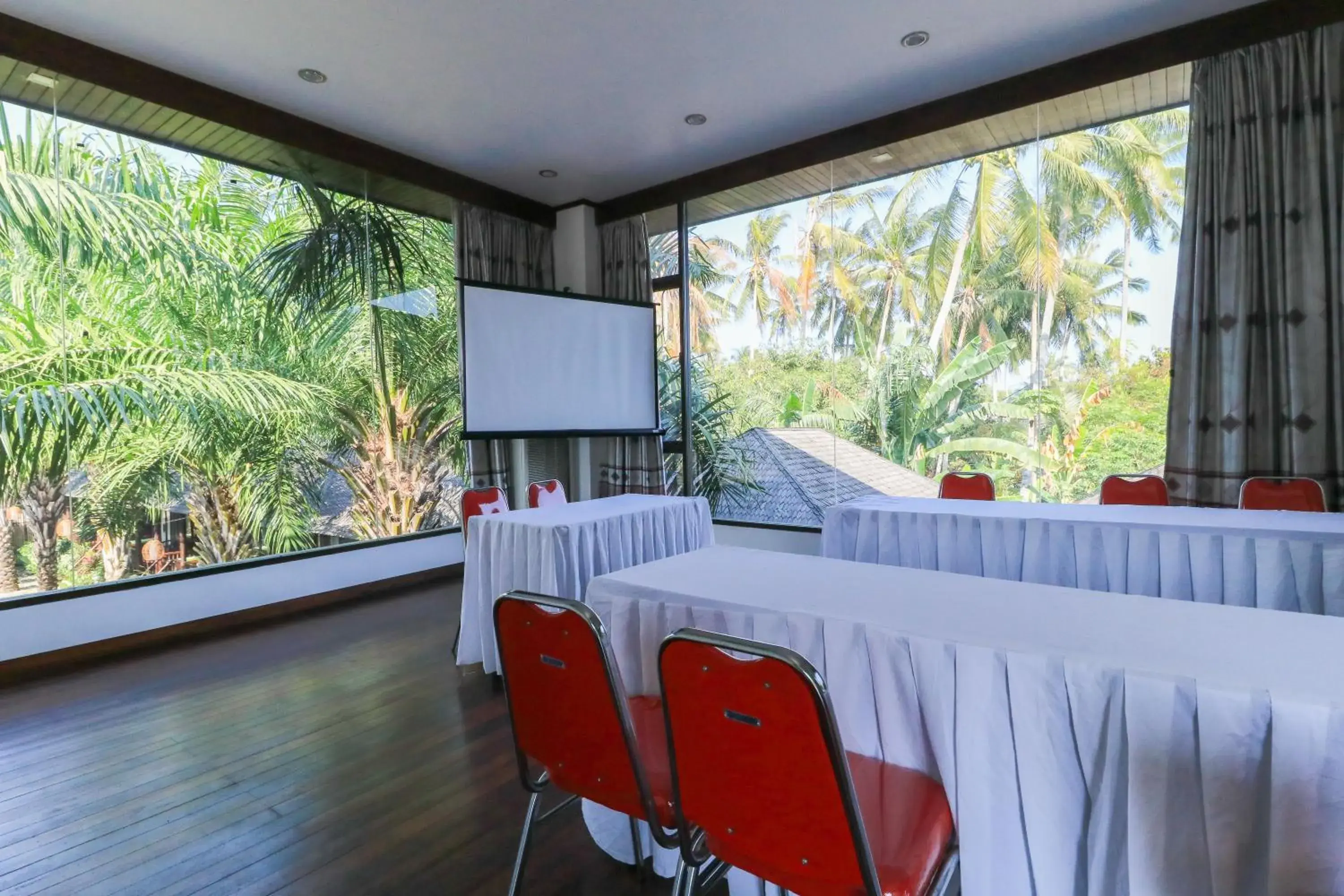 Business facilities in Coconut Boutique Resort