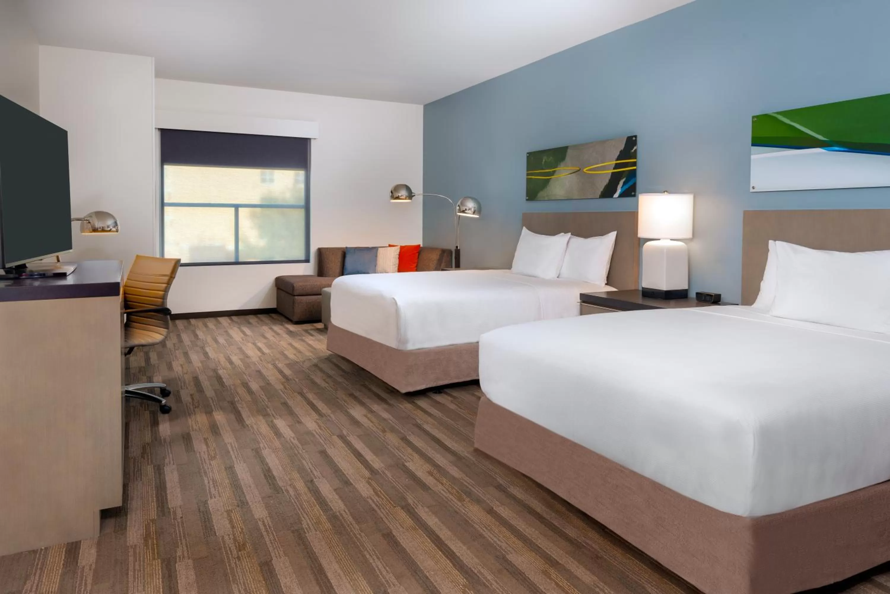 Photo of the whole room, Bed in Hyatt House Tampa Airport/Westshore