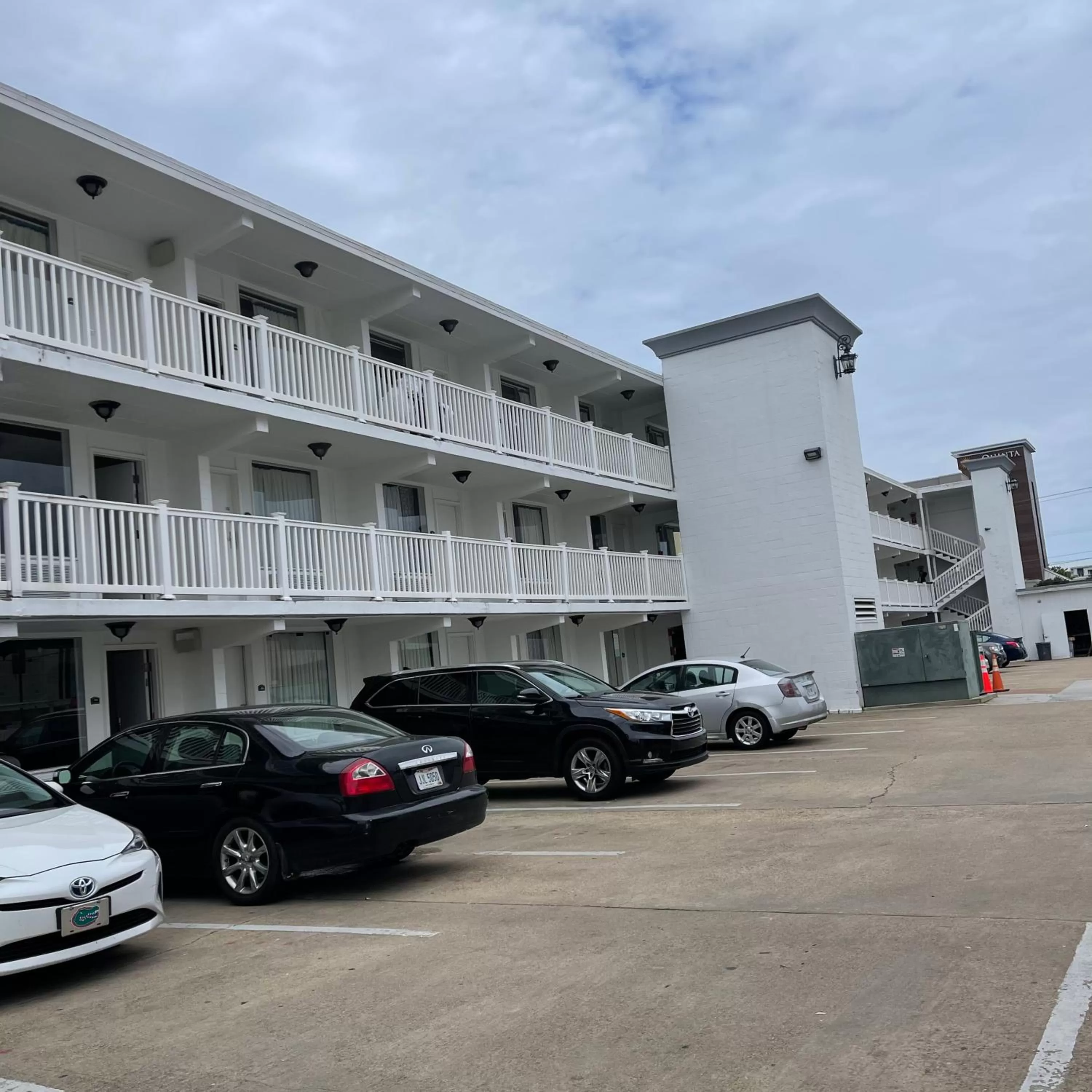 Property building in Oceans 2700