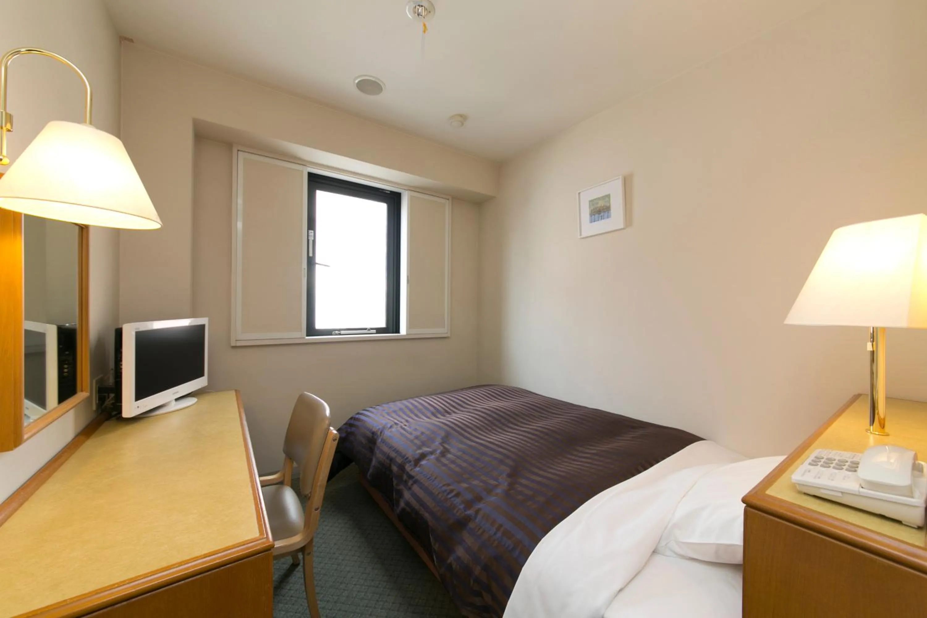 Day, Bed in Ace Inn Matsumoto