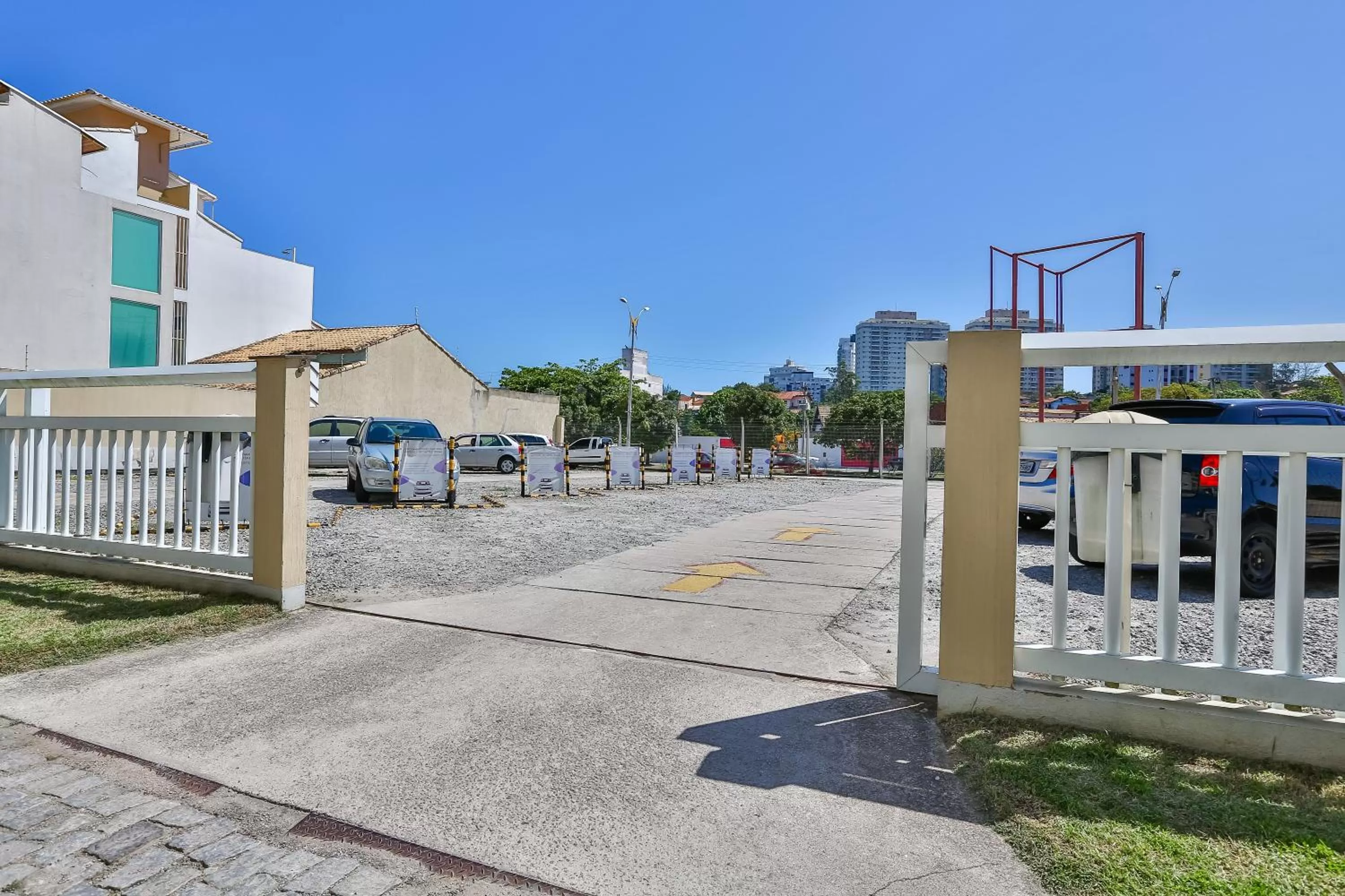 Other in Dubai Macaé by Atlântica