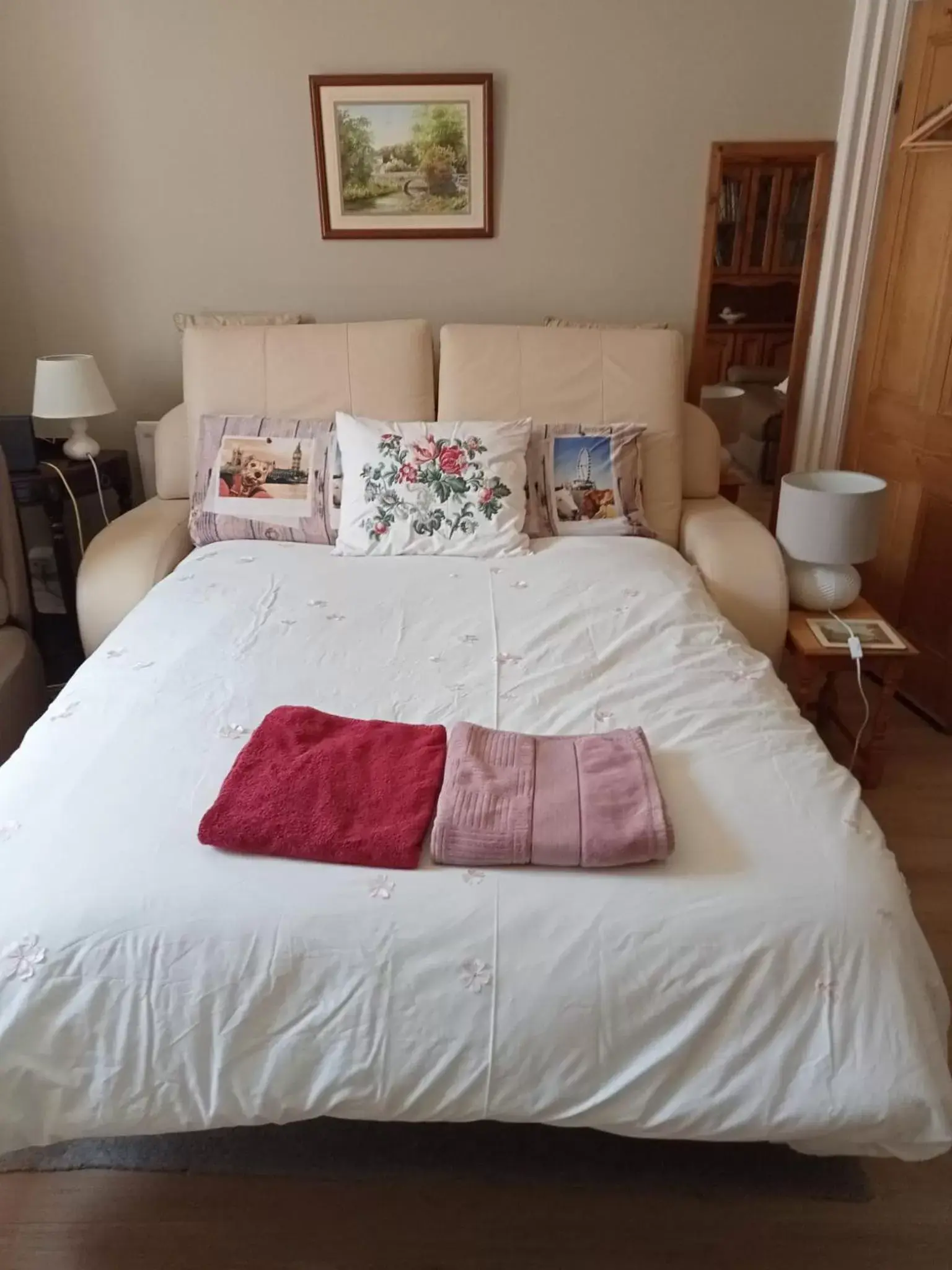 Bed in Private rooms with breakfast in Bishop Auckland