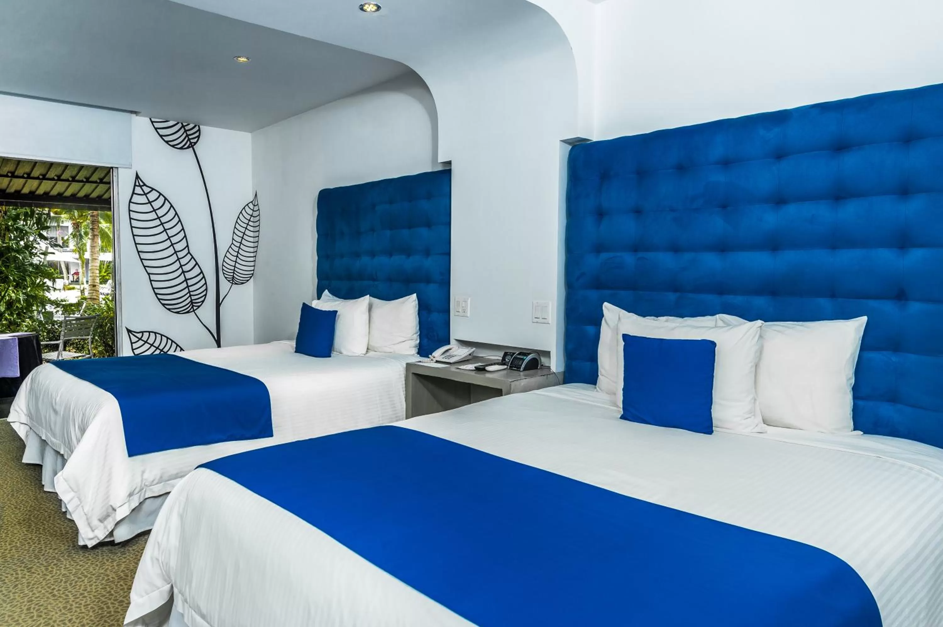 Bed in Riande Aeropuerto Hotel Casino