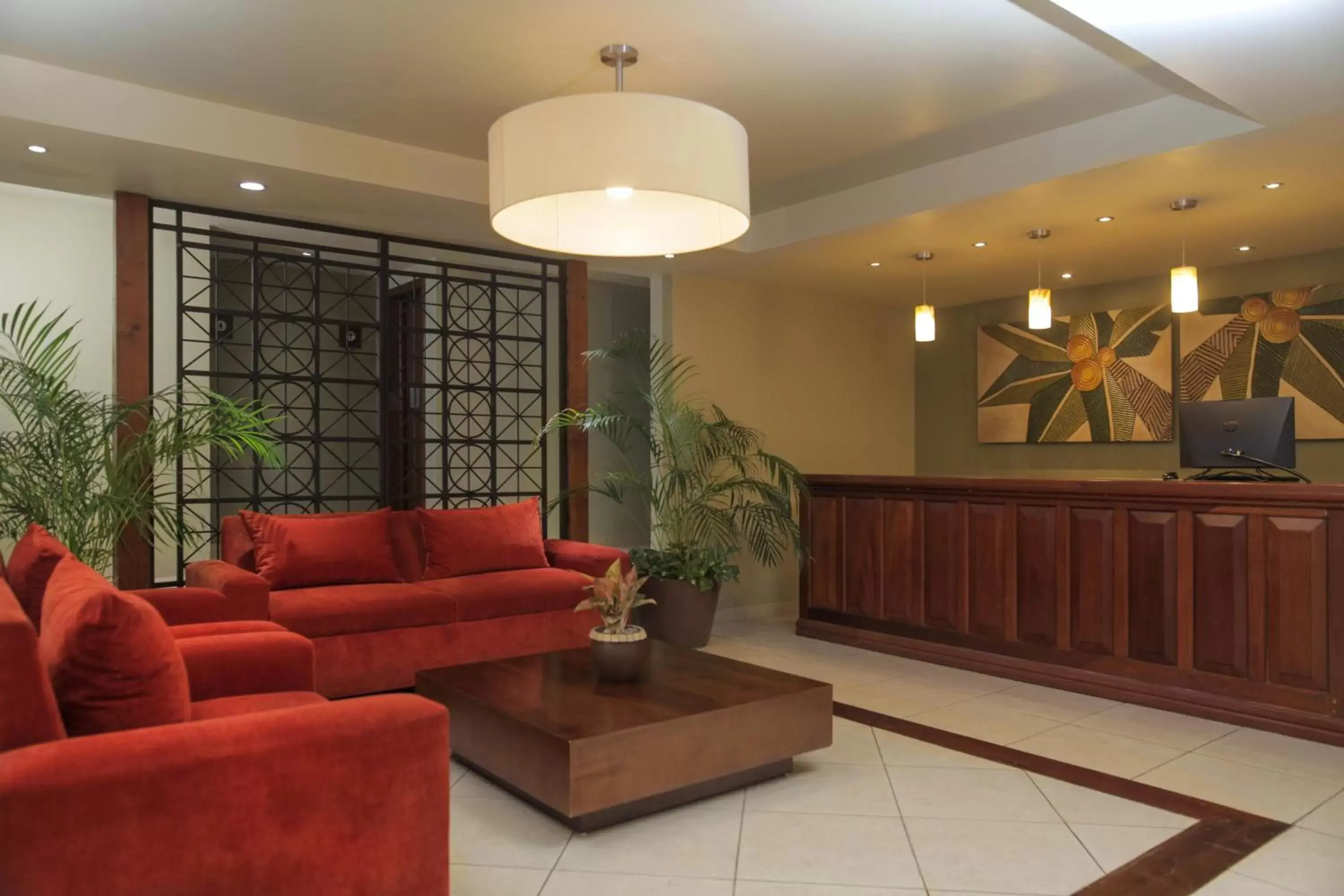 Lobby or reception, Lobby/Reception in Suites Colonial
