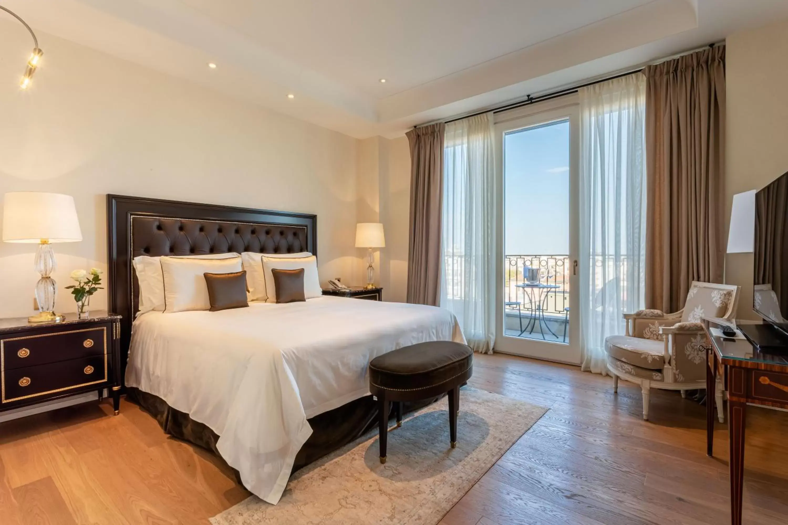 Bedroom in Palazzo Parigi Hotel & Grand Spa - LHW