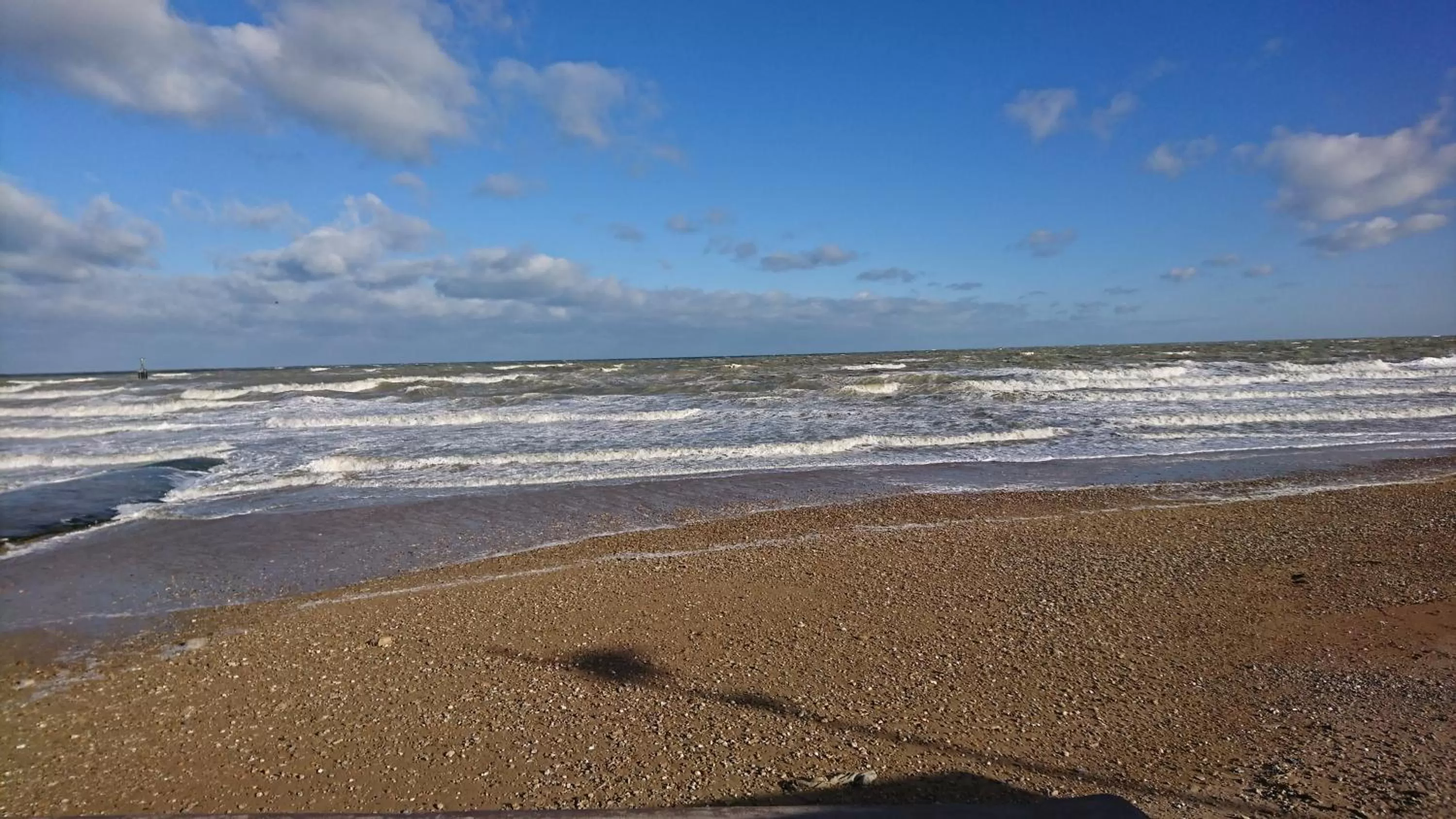 Beach in JOYEUX REVEIL